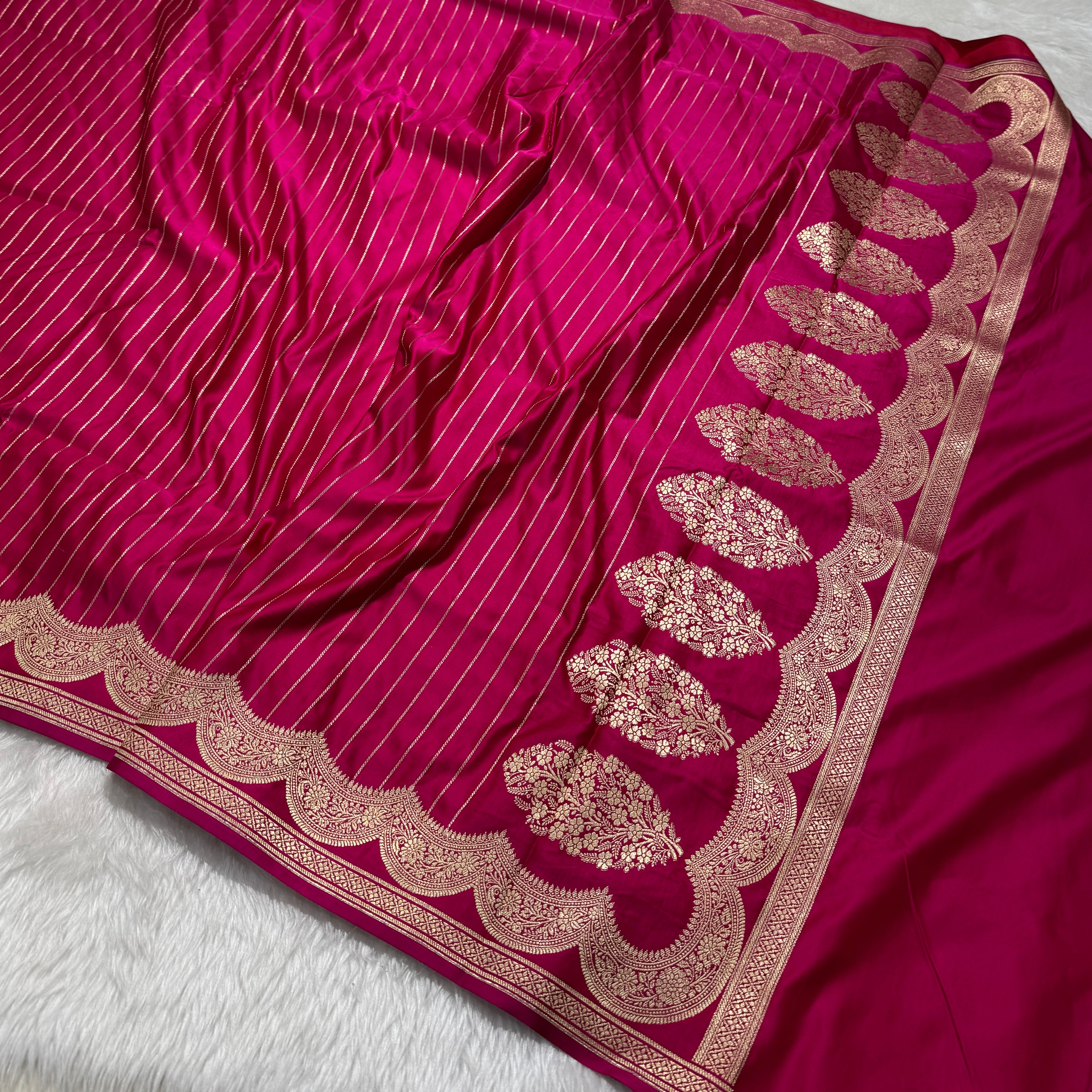 Pink Scallop Strip Mashru Silk Banarasi Saree MSS2