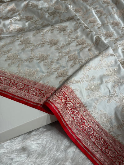 Contrast White With Red Floral Jaal Mashru Silk Saree MCS28