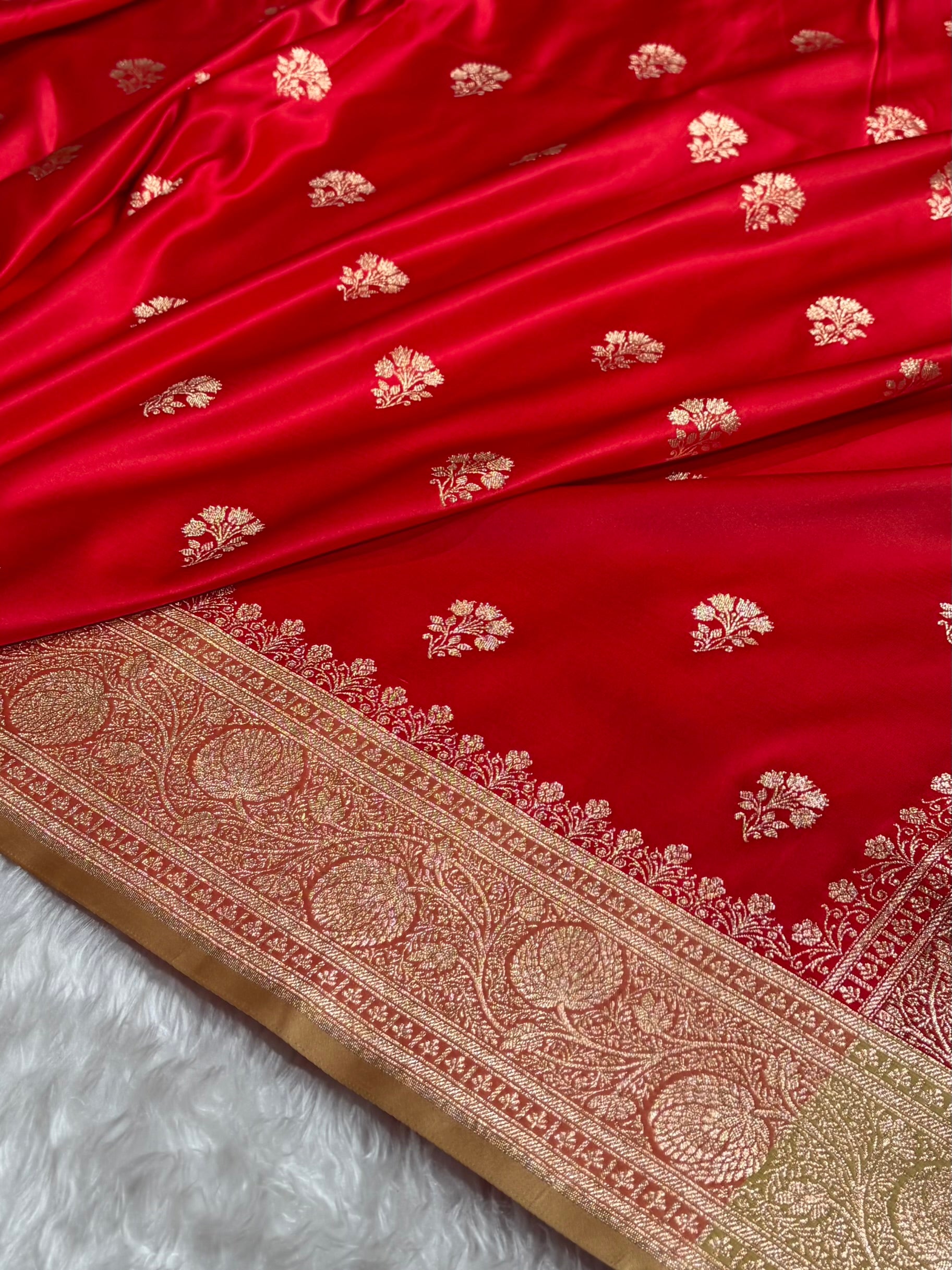Red  - Cream Banarasi Boota Katan Silk Saree SKM29