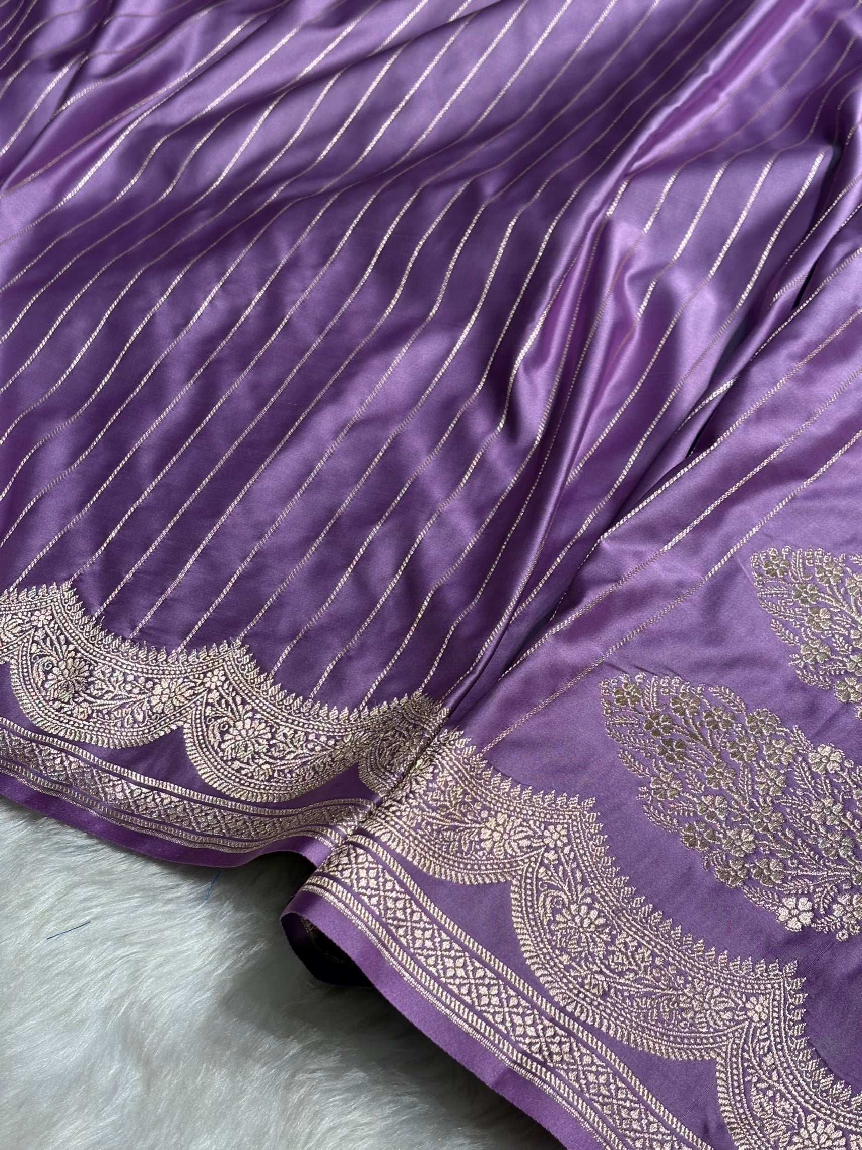 Lavender Scallop Strip Mashru Silk Banarasi Saree MSS