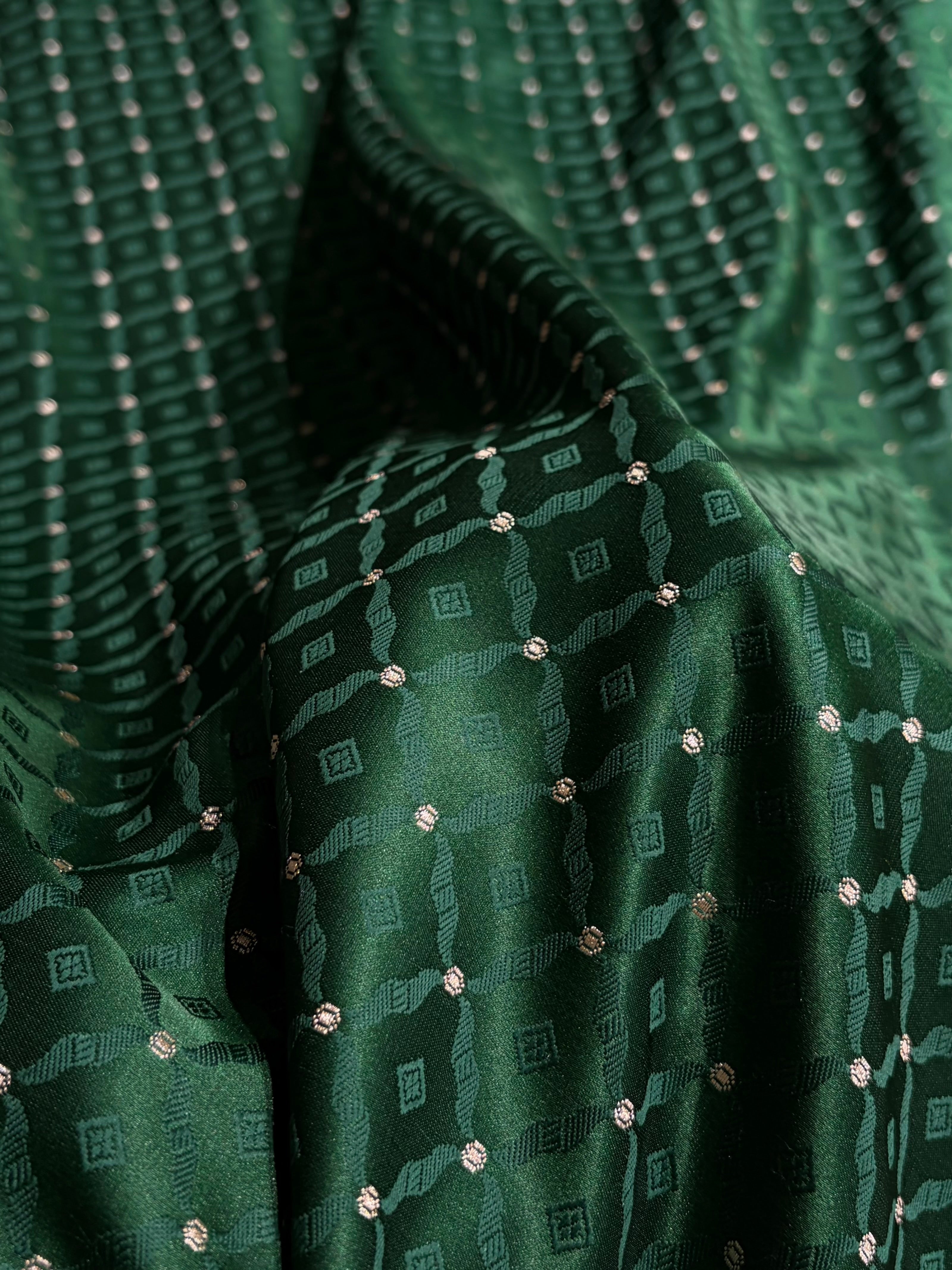 Bottle Green Shades Tanchoi Motif Mashru Silk Saree MST-14