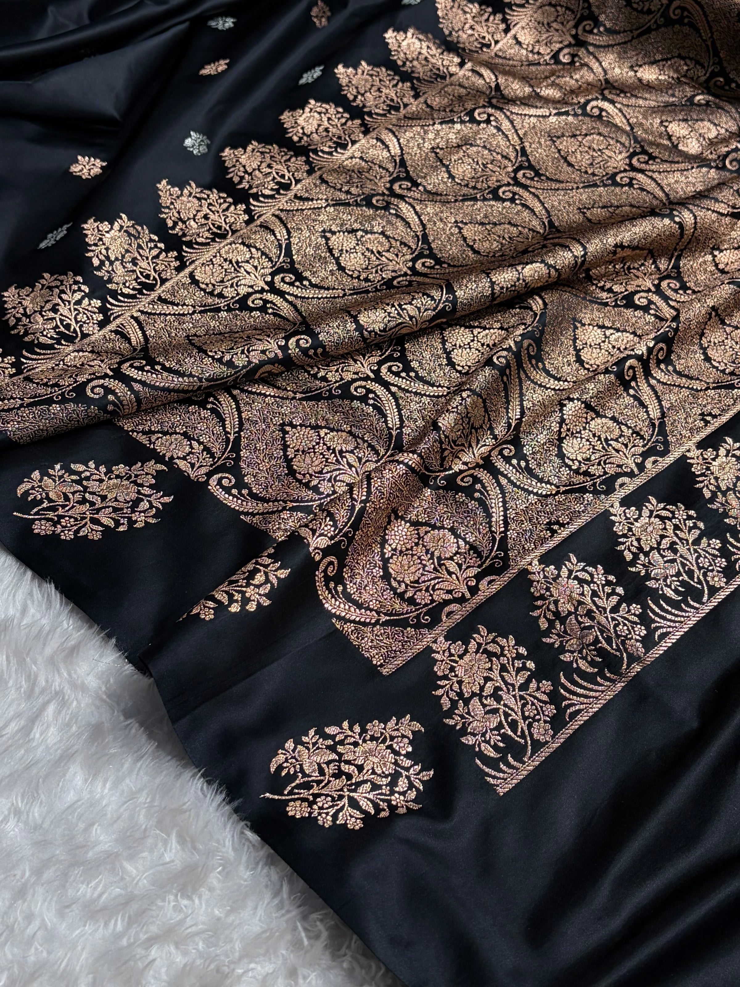 Black Shades Banarasi With Floral Border Mashru Silk Saree MSM-126