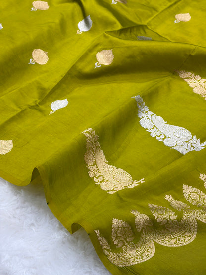 Banarasi Green Shades Boota Handwoven Pure Paper Silk RM-10