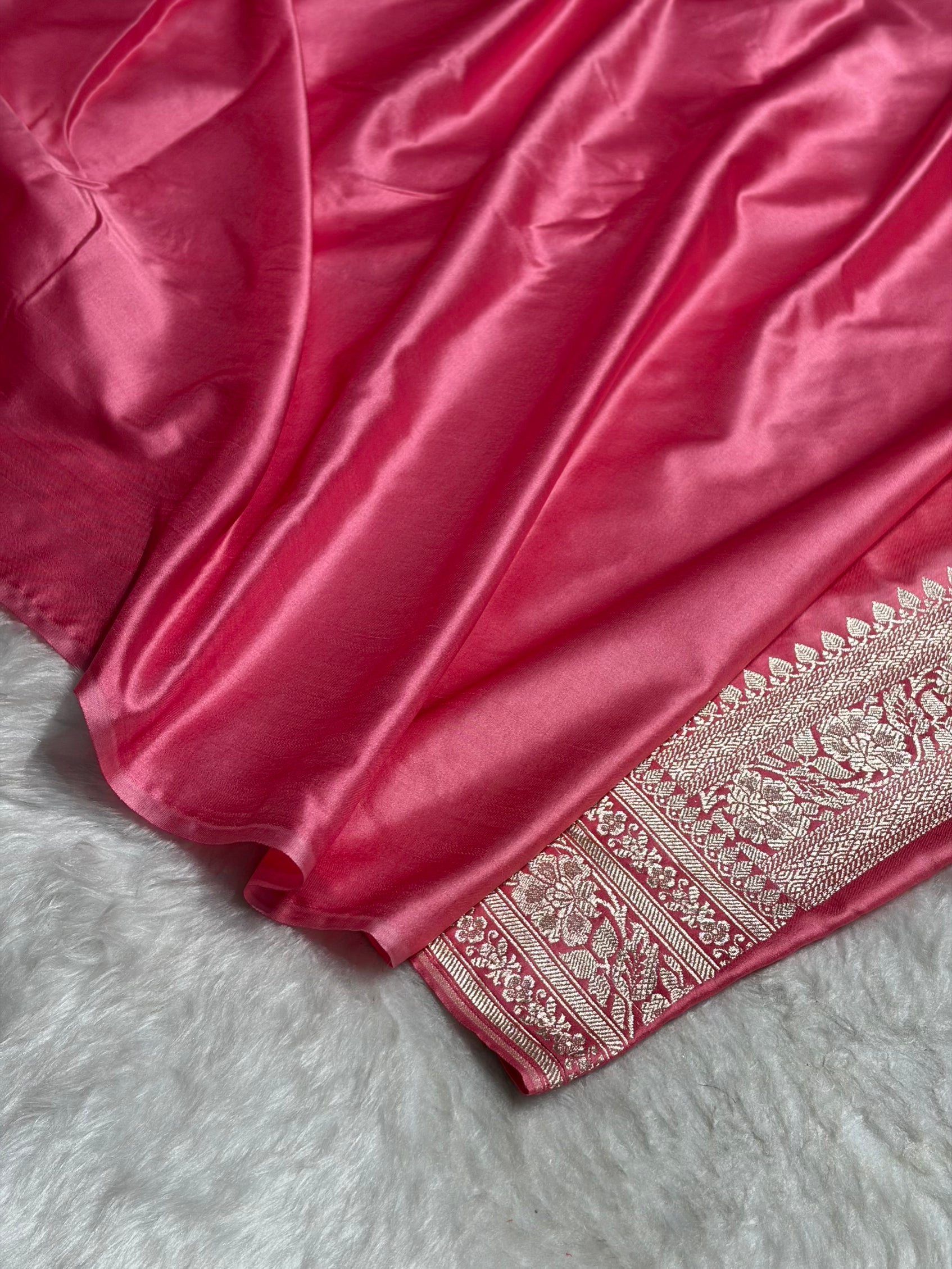 Baby Shades Banarasi Minakari Mashru Silk Saree With Cross Pattern MS02