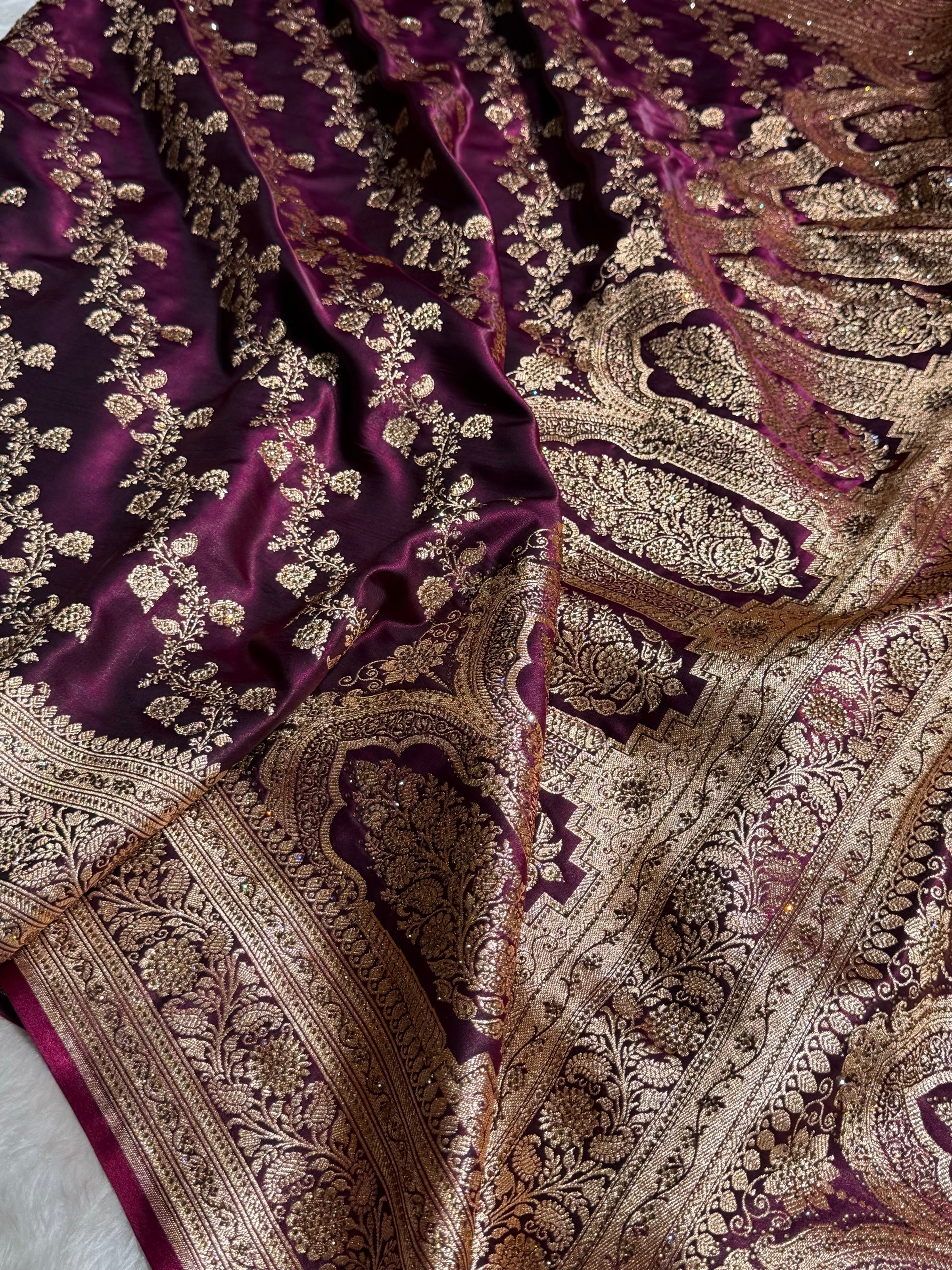 Wine Shades Banarasi Cross Jaal With Stone Work Satin Silk Saree BSS11