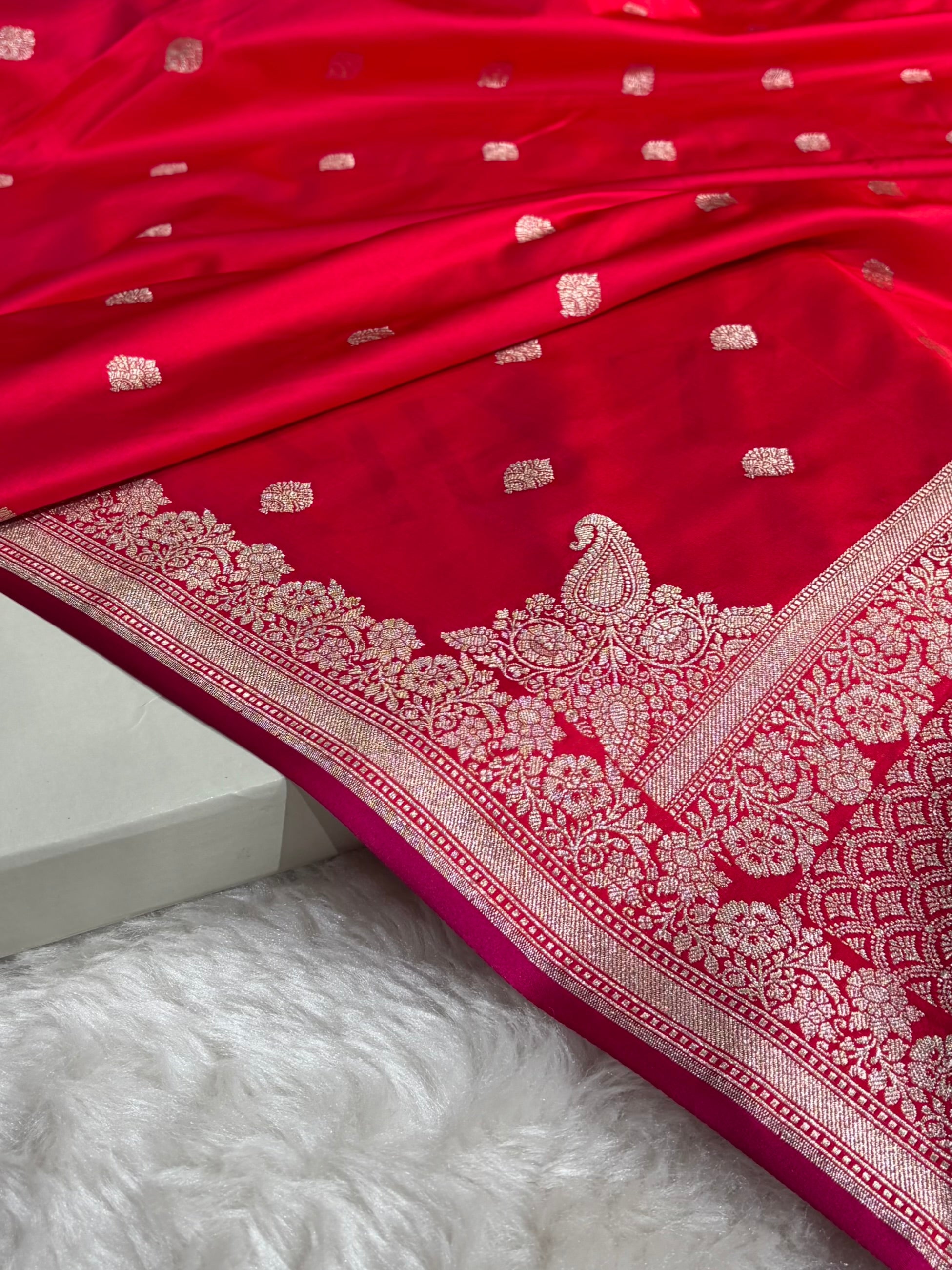 Banarasi Cross Red Shades Floral Boota Mashru Silk Saree MSM-60