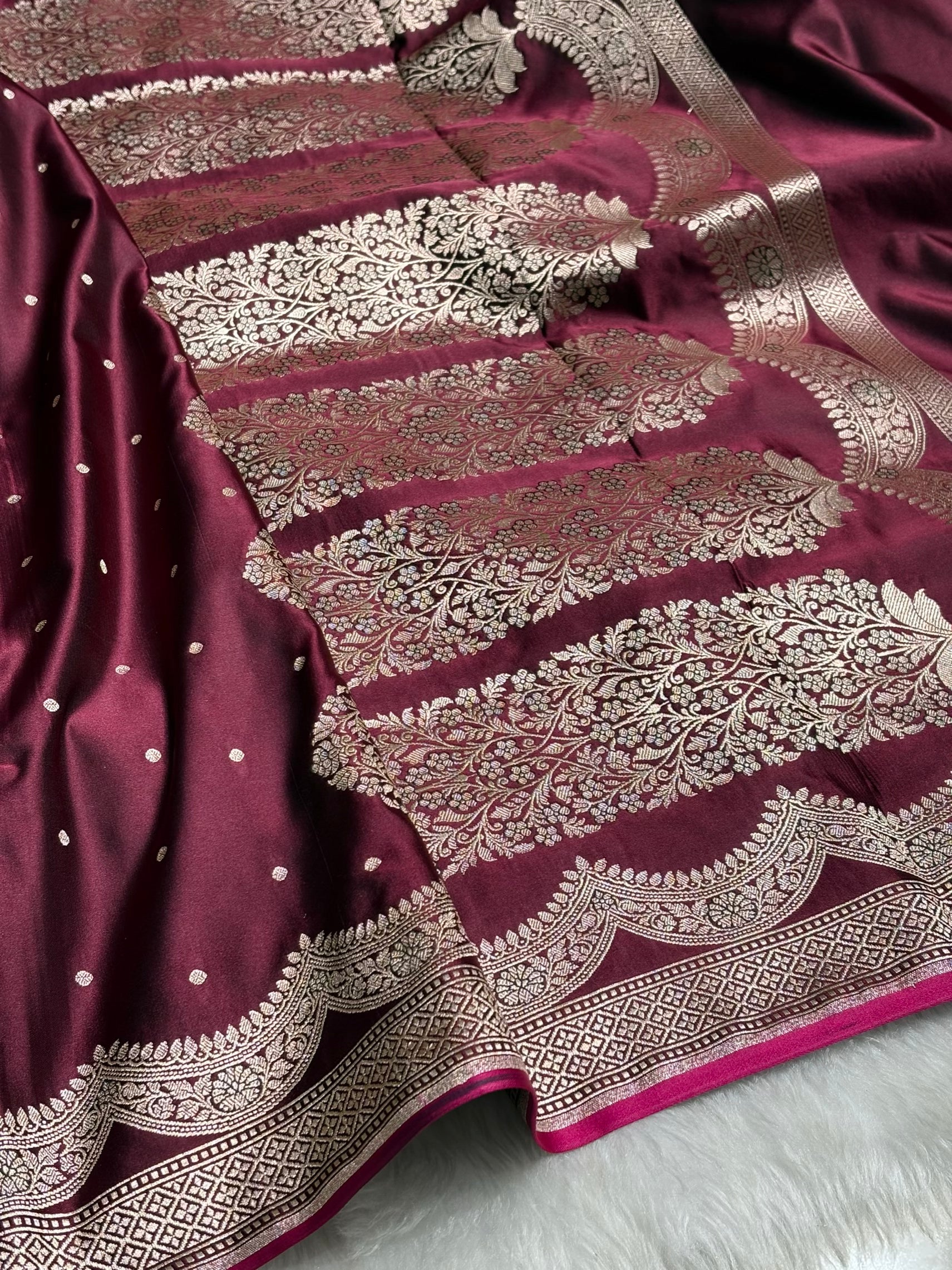 Garnet Shades Scallop Motif Booti Mashru Silk Saree MSM-56