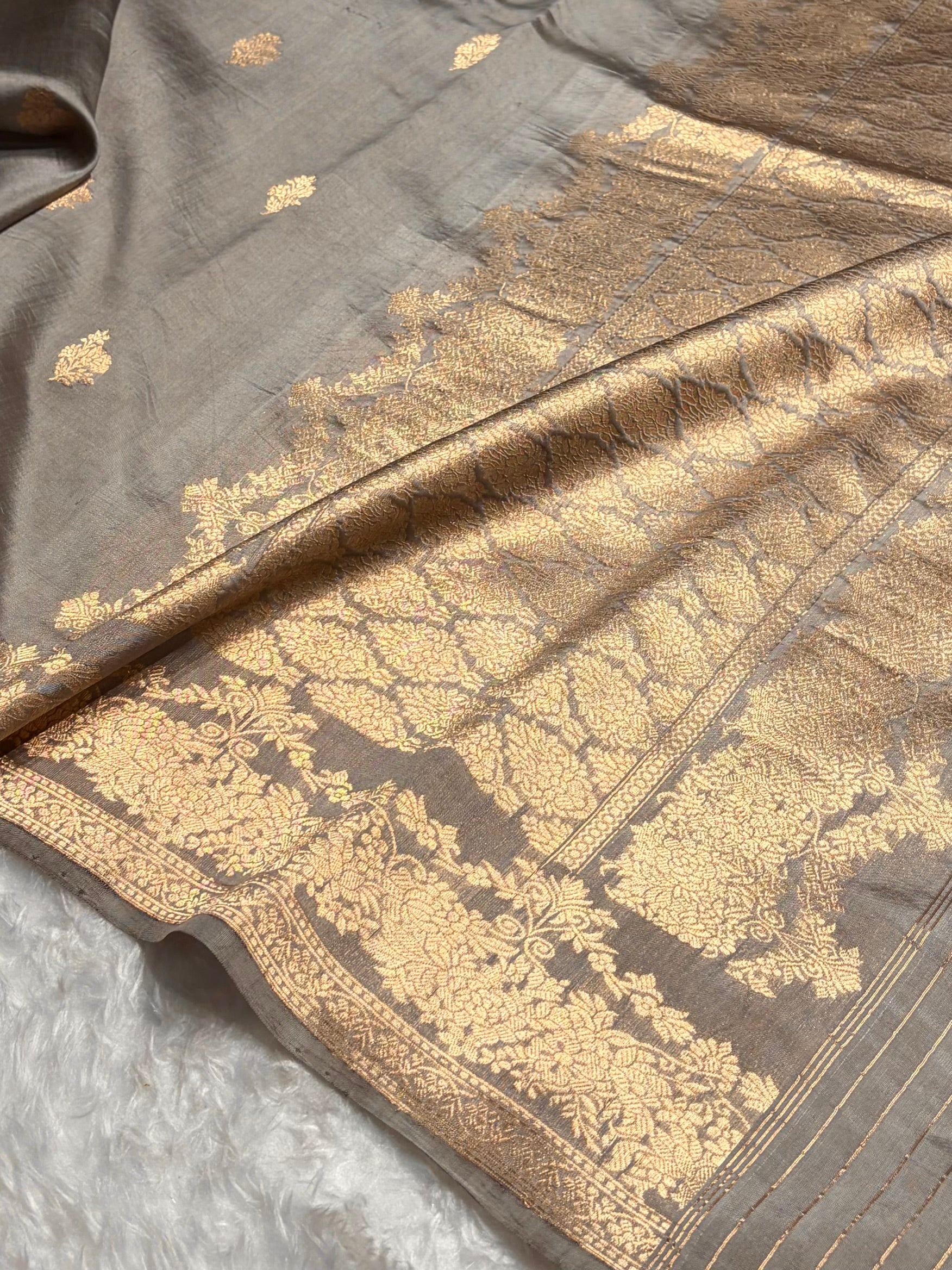 Mouse Gray Shades Handwoven Pure Raw Mango Silk RM-52