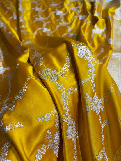Rich Mustard Yellow Shades Banarasi With Floral Border Mashru Silk Saree MSM-127