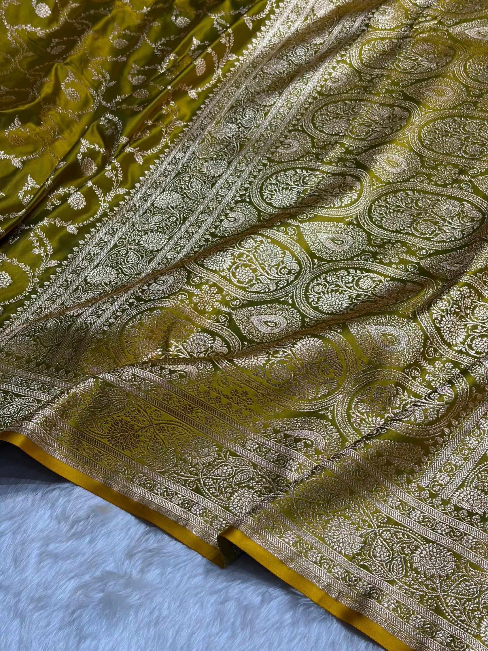 Liril Green Floral Jaal Pattern Satin Katan Silk saree SK55