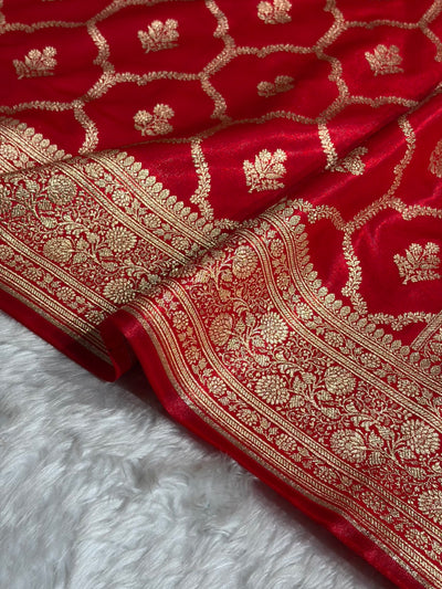 Red Shades Jaal Pattern Banarasi Satin Silk Saree SS57