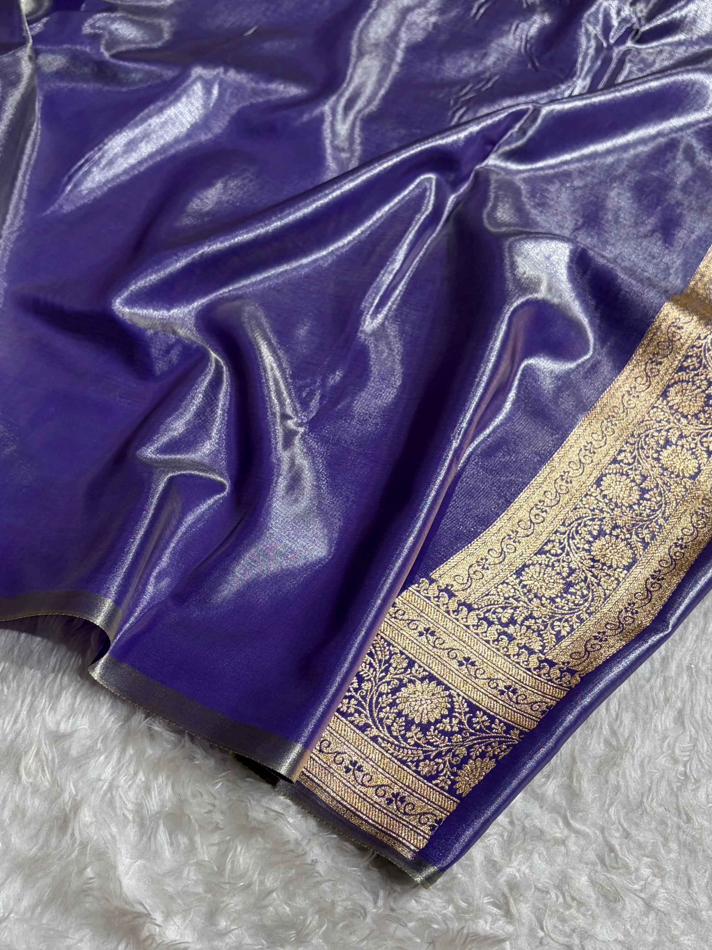 Peacock Contrast Shades Cross Pattern Banarasi Satin Silk Saree SS39