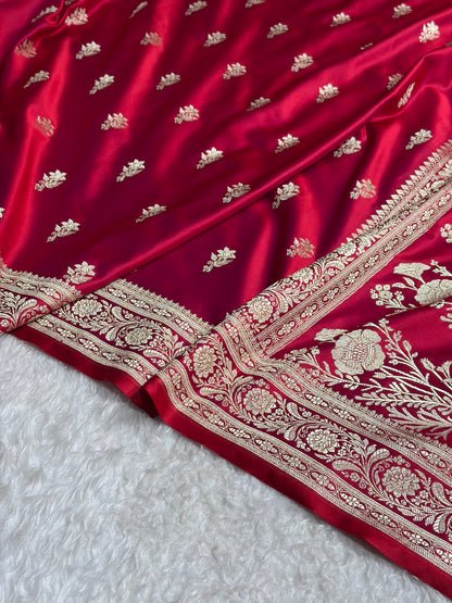 Magentic Red Shades Banarasi Boota Pattern Floral Mashru Silk Saree MSM-120