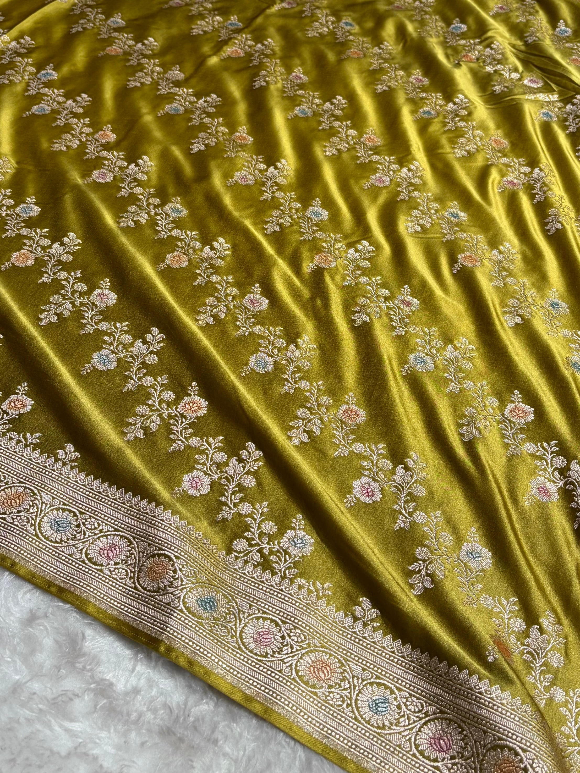 Mehendi Minakari Banarasi Cross Mashru Silk Saree MS01