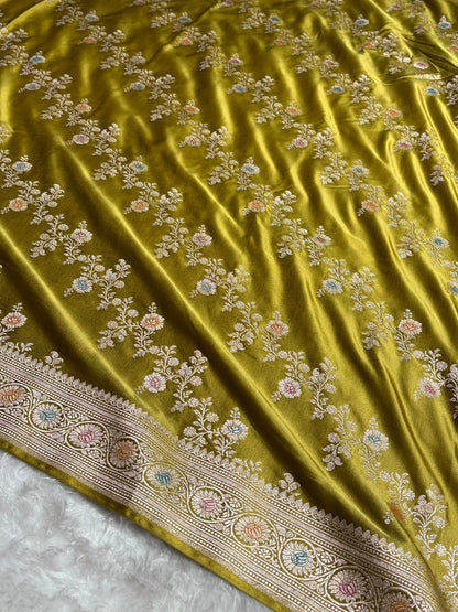 Mehendi Minakari Banarasi Cross Mashru Silk Saree MS01