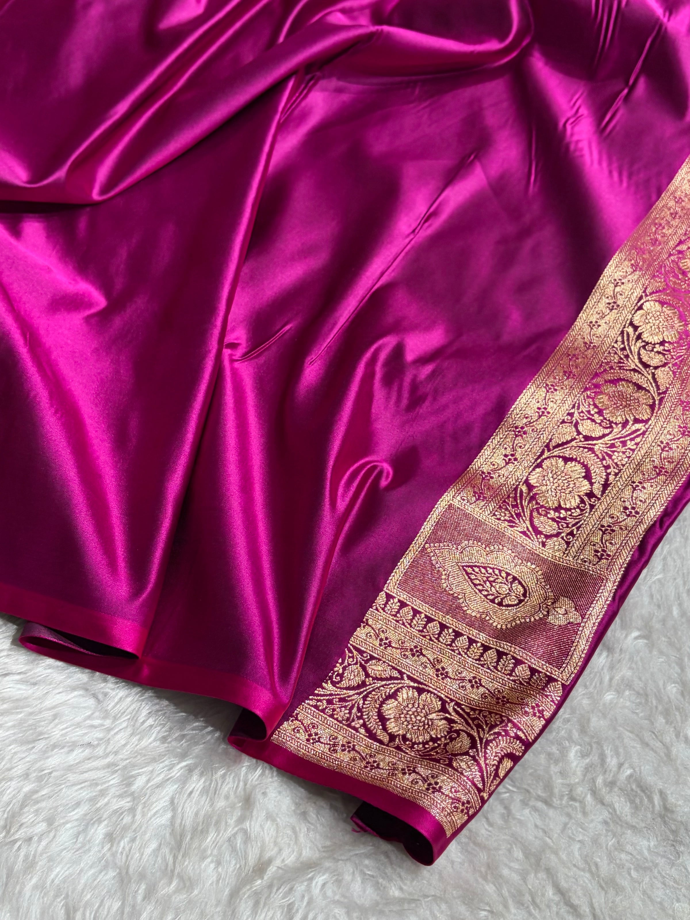 Banarasi Satin Katan Saree Floral Boota Pattern in Wine Shades SK146