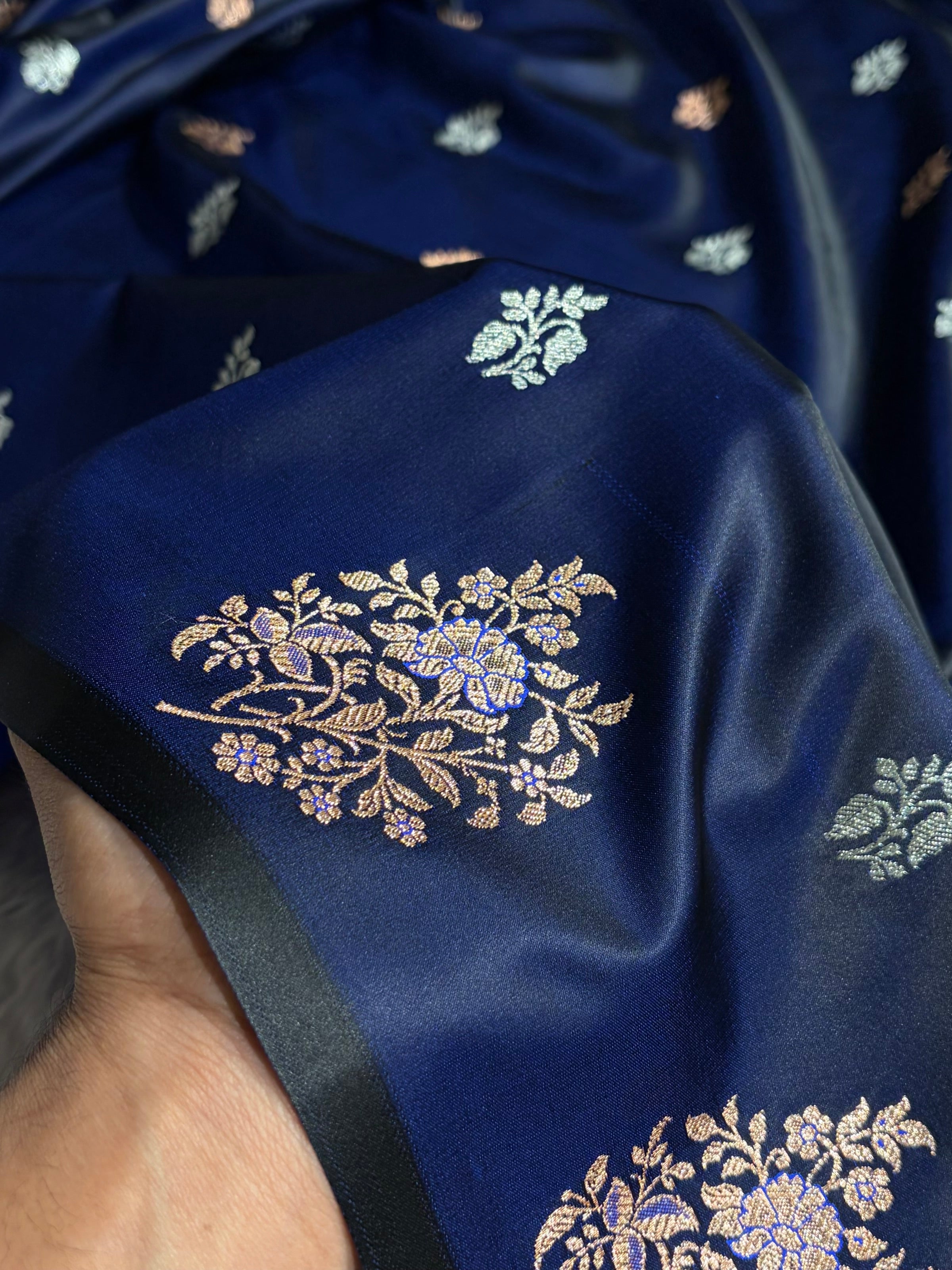 Peacock Shades Banarasi With Floral Border Mashru Silk Saree MSM-126