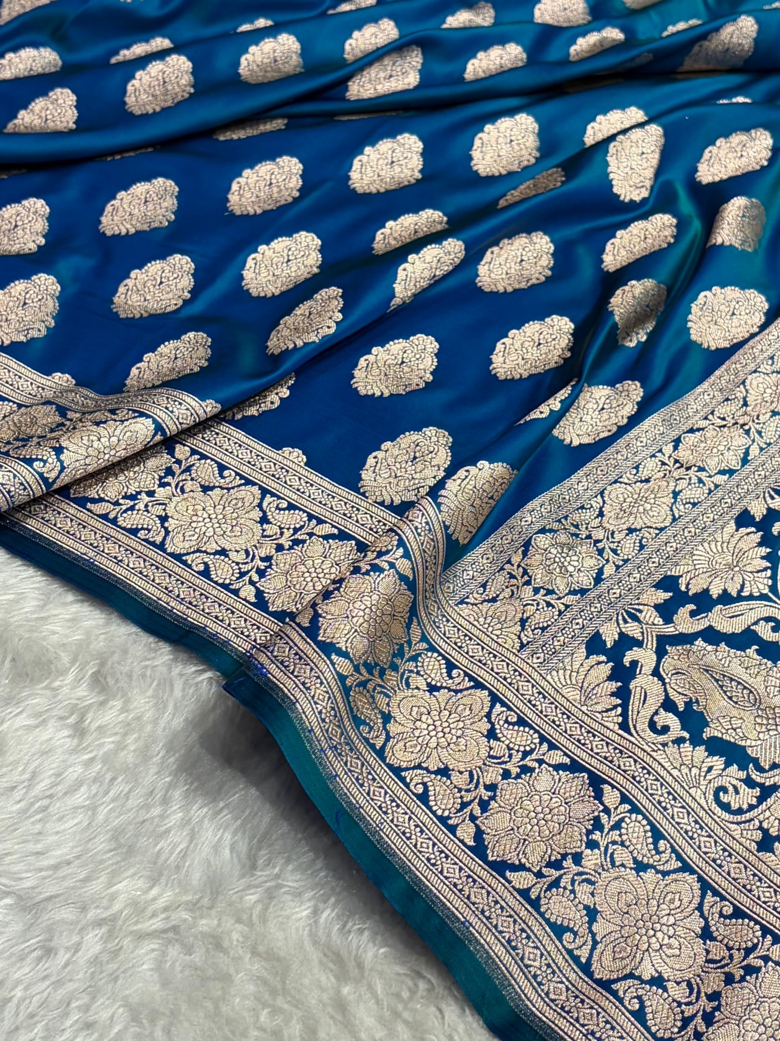 Peacock Shades Banarasi Boota Pattern Floral Mashru Silk Saree MSM-105