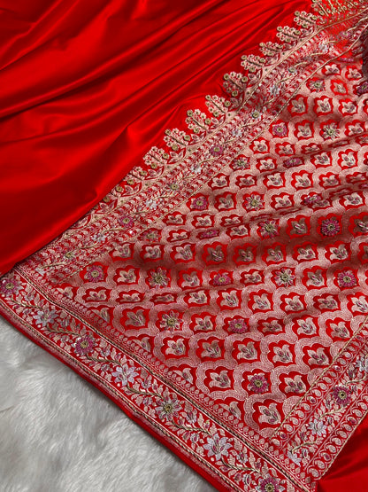 Red Shades Plain Banarasi With Minakari Ari Zardozi Work Floral Border Mashru Silk Saree BMS123