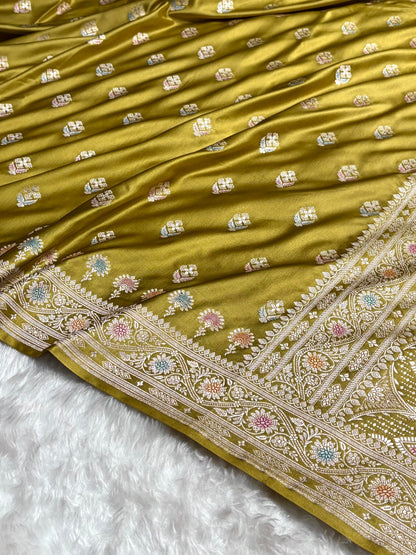 Dusty Mehendi Shades Bananasi Minakari Floral Border Boota Mashru Silk Saree MS66