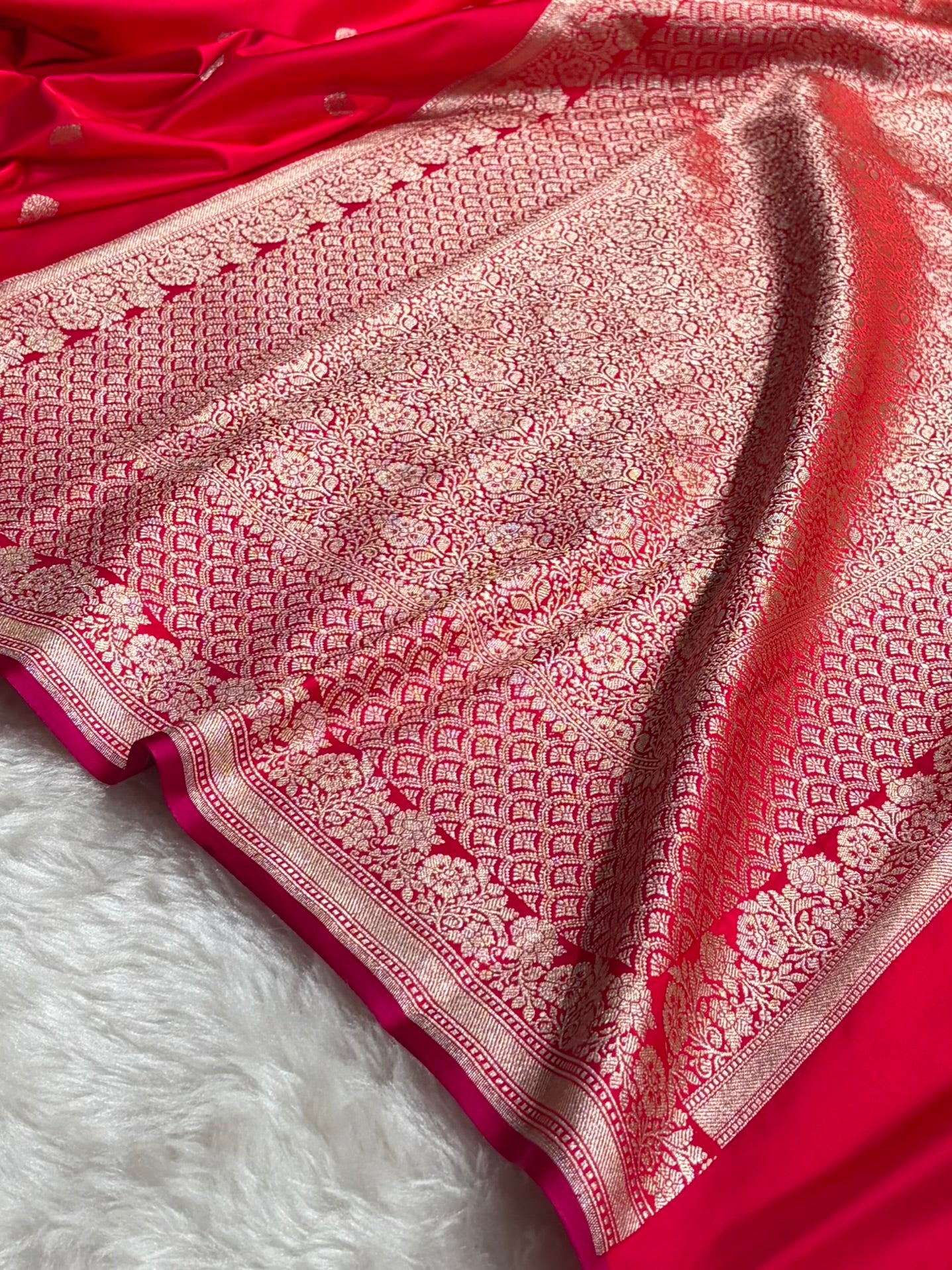 Banarasi Cross Red Shades Floral Boota Mashru Silk Saree MSM-60