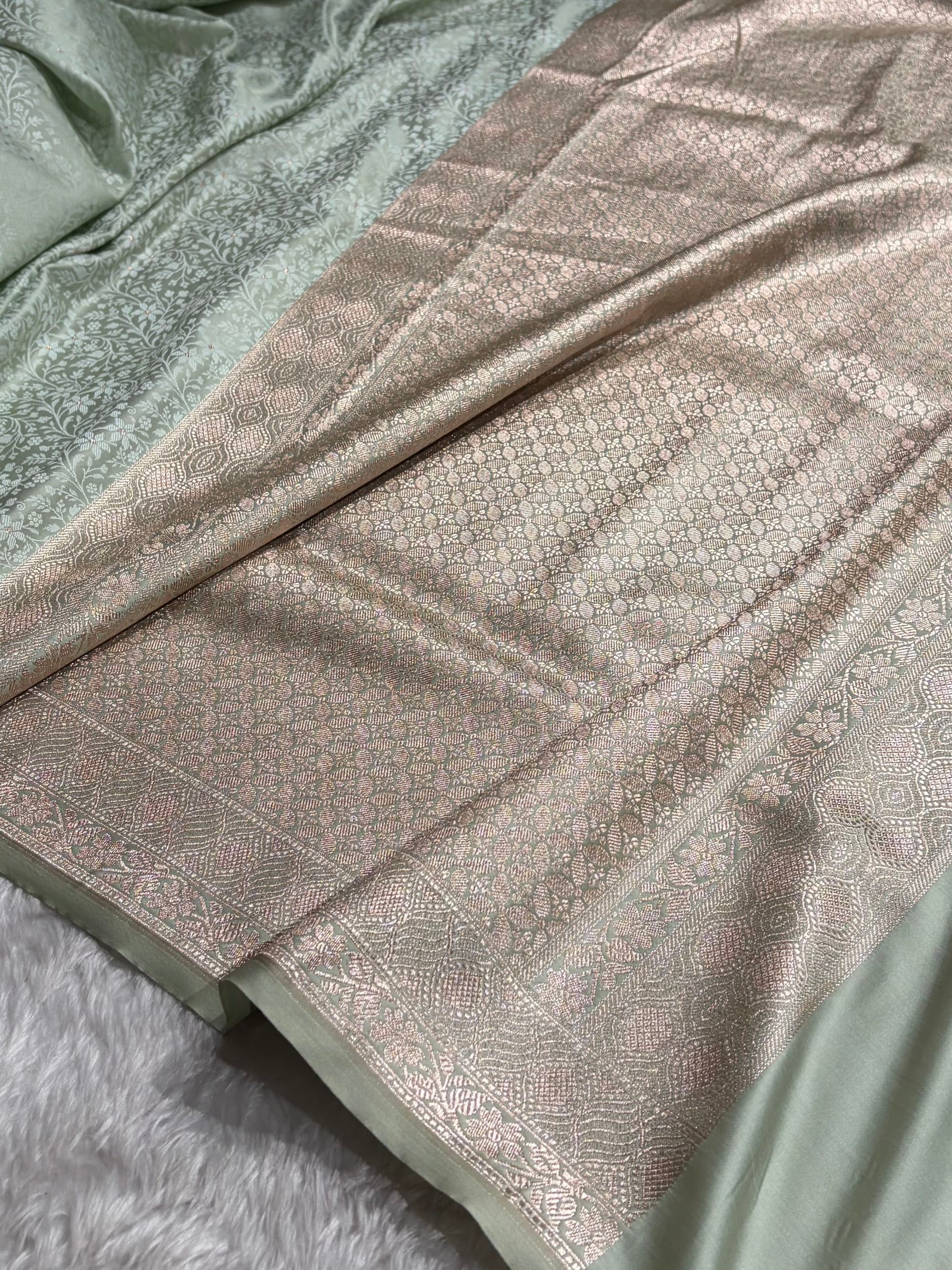 Light Pista Shades Tanchoi Motif Mashru Silk Saree MST-15