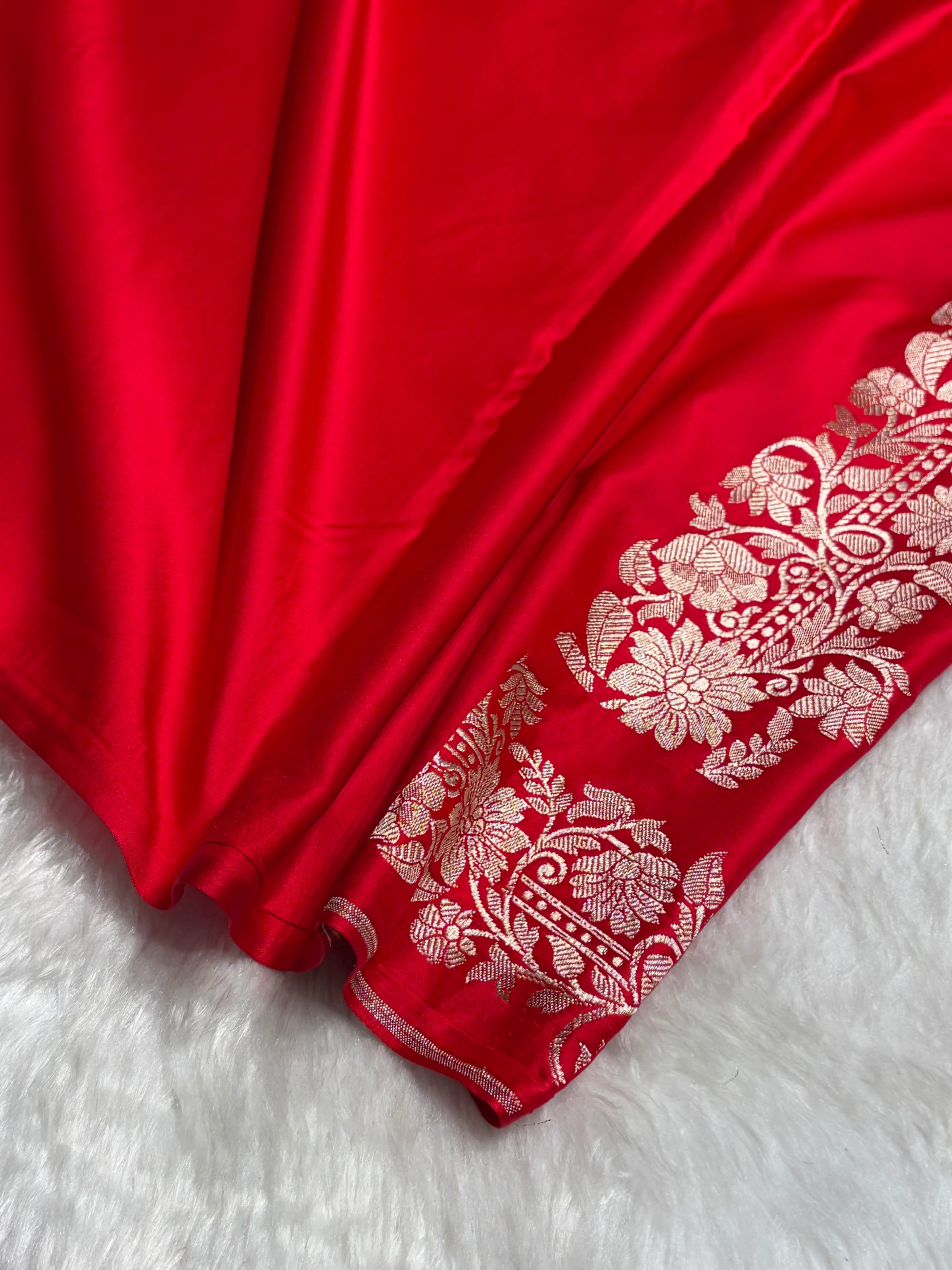 Red Shades Floral Boota Mashru Silk Saree MSM-67