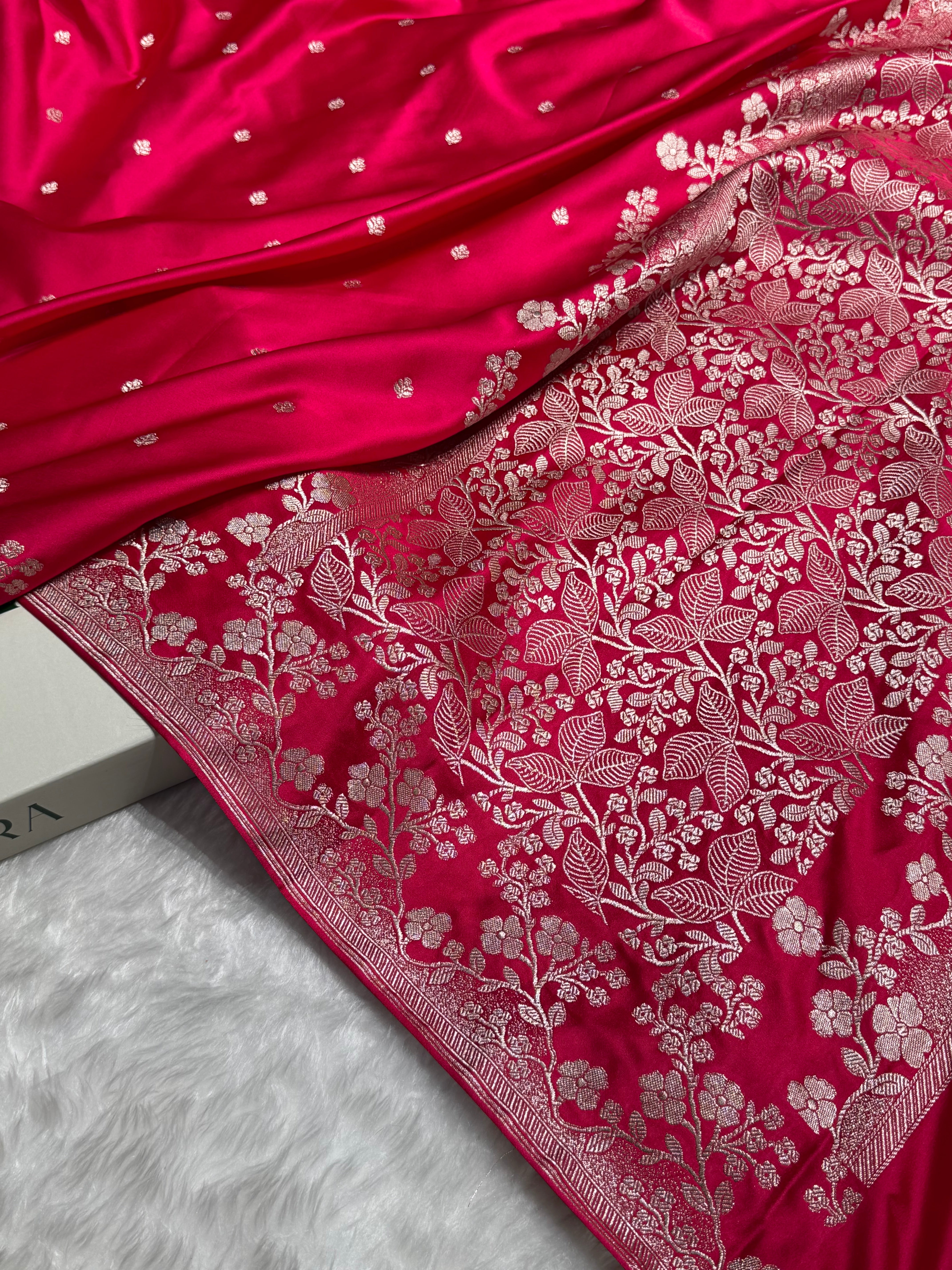 Ruby Pink Shades Floral Border Booti Mashru Silk Saree MS75