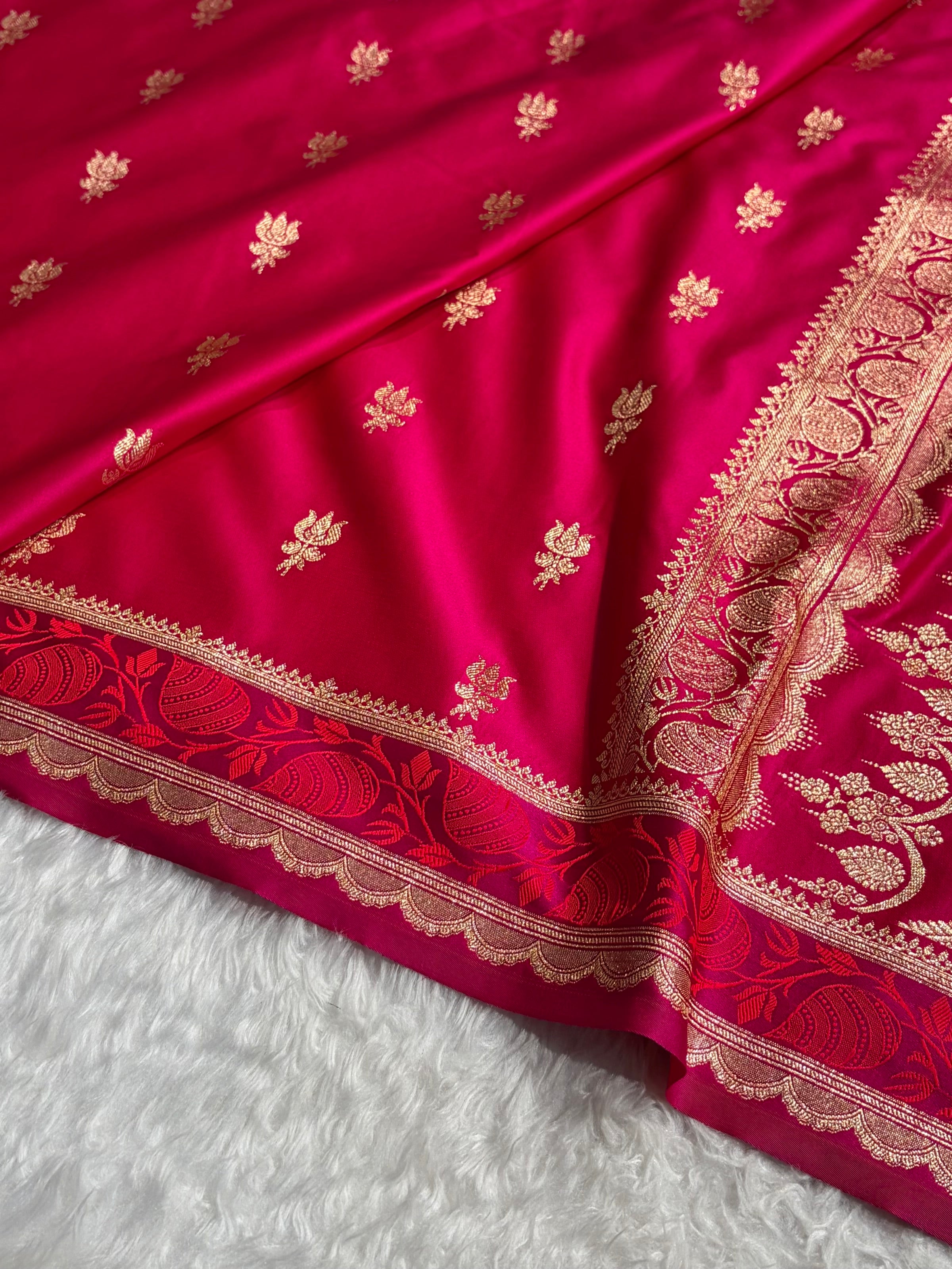 Banarasi Satin Katan Saree Booti Pattern in Cross Rani Shades SK139