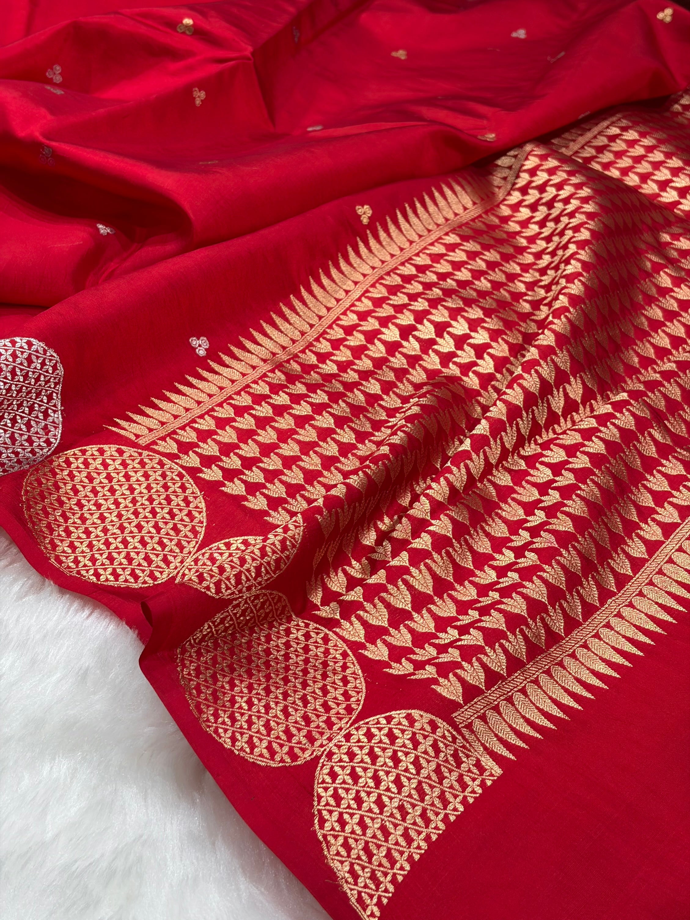 Banarasi Red Shades Handwoven Pure Paper Silk Saree RM-87
