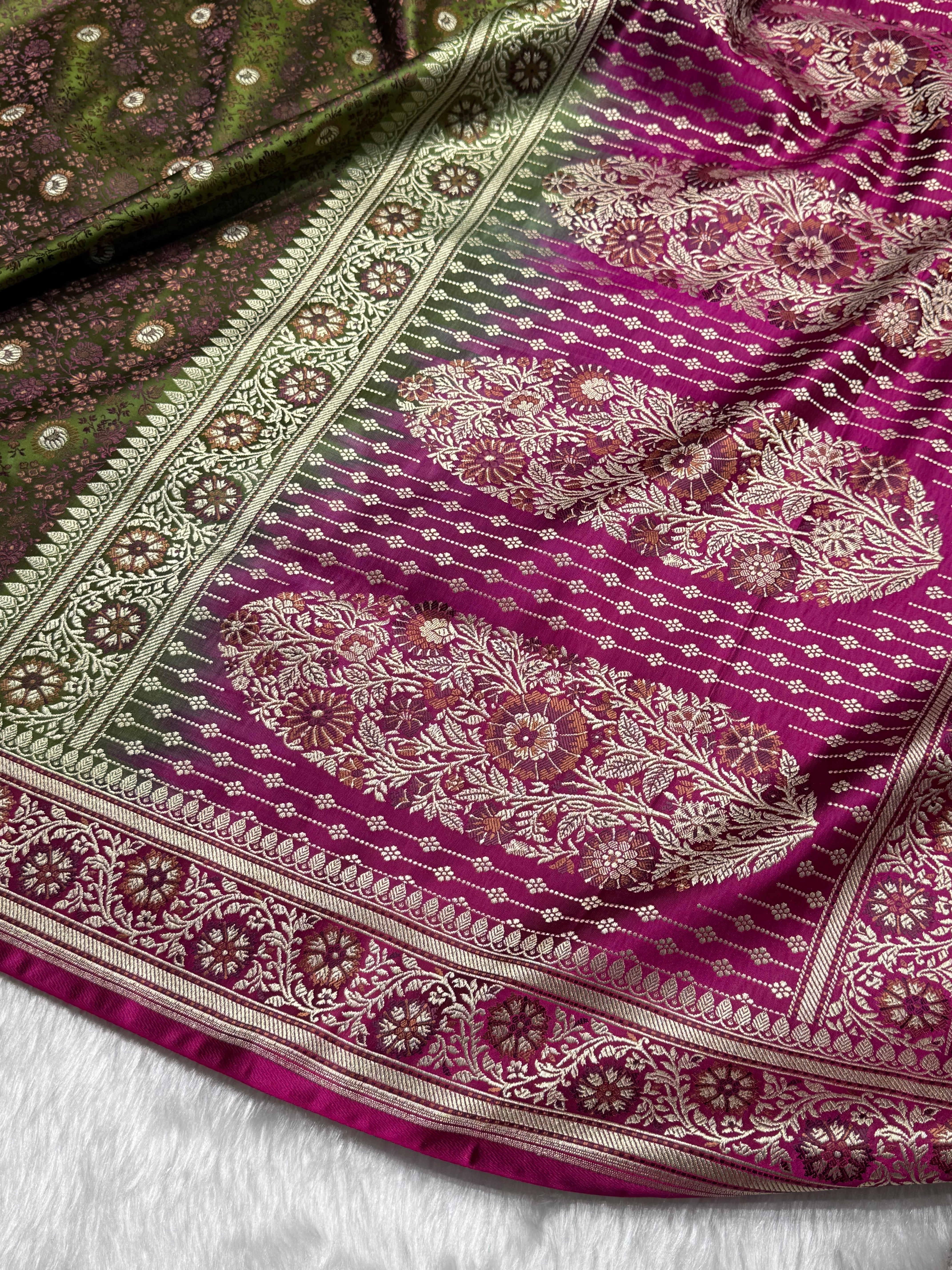 Mehandi - Rani Contrast Jamawar Tanchoi Jaal Katan Silk Saree SKTM-17