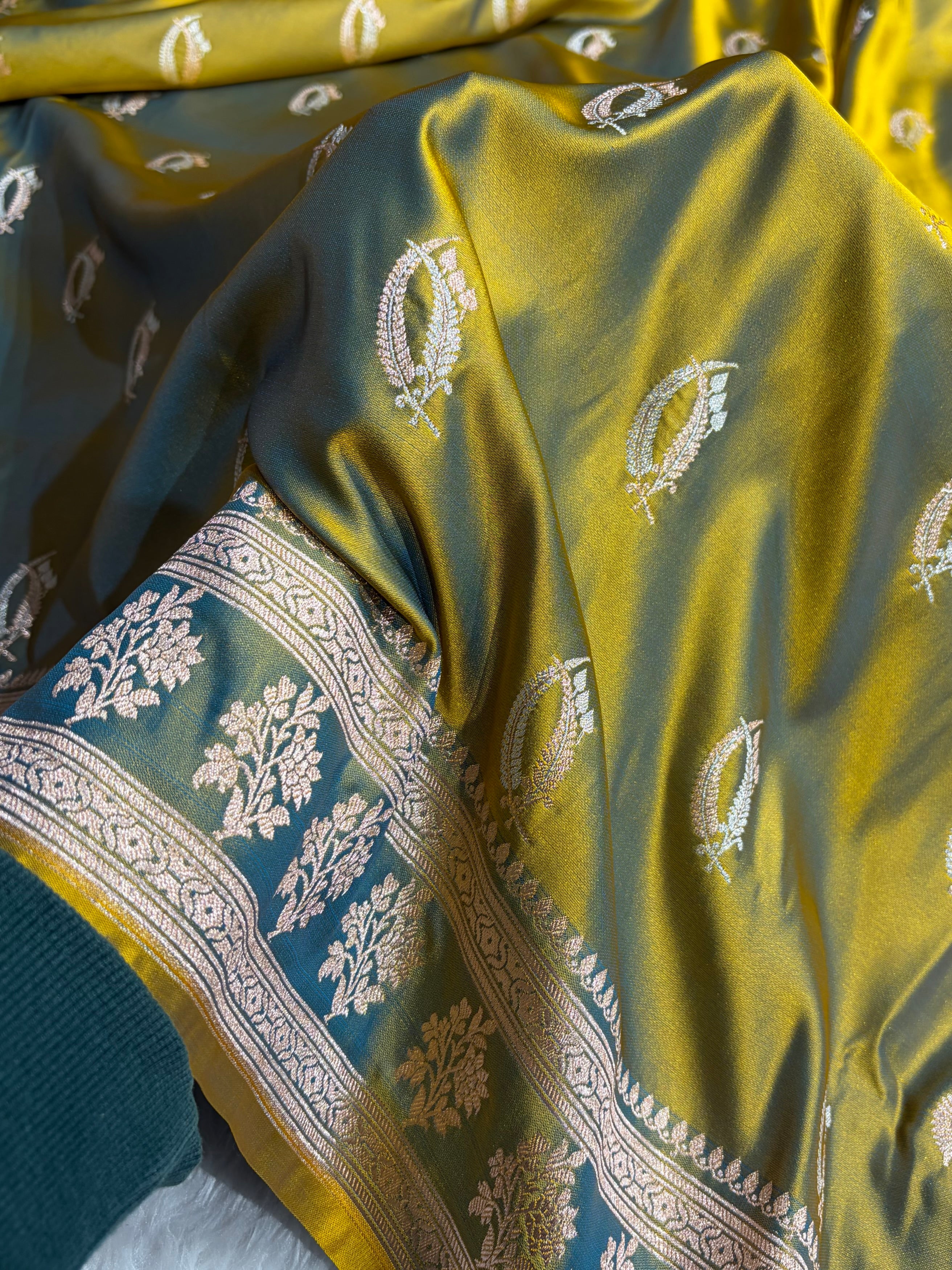 Liril Mehendi Shades Banarasi Boota Pattern Floral Mashru Silk Saree MSM-112