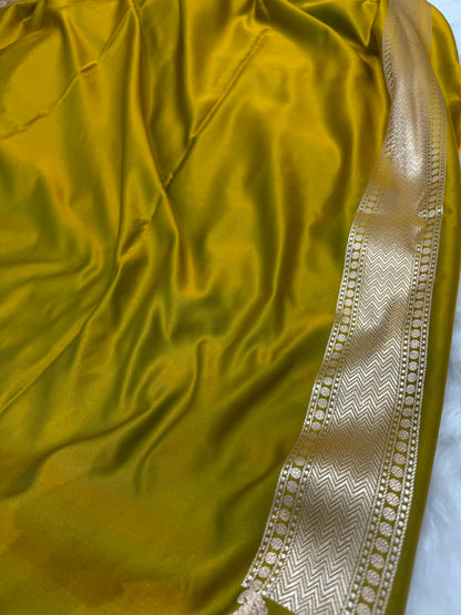 Mehendi Green Mashru Silk Saree for Festive Seasons