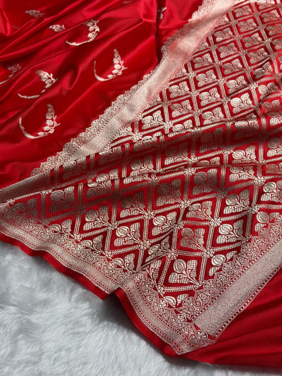 Red Shades Unique Motif Mashru Silk Saree MCS47