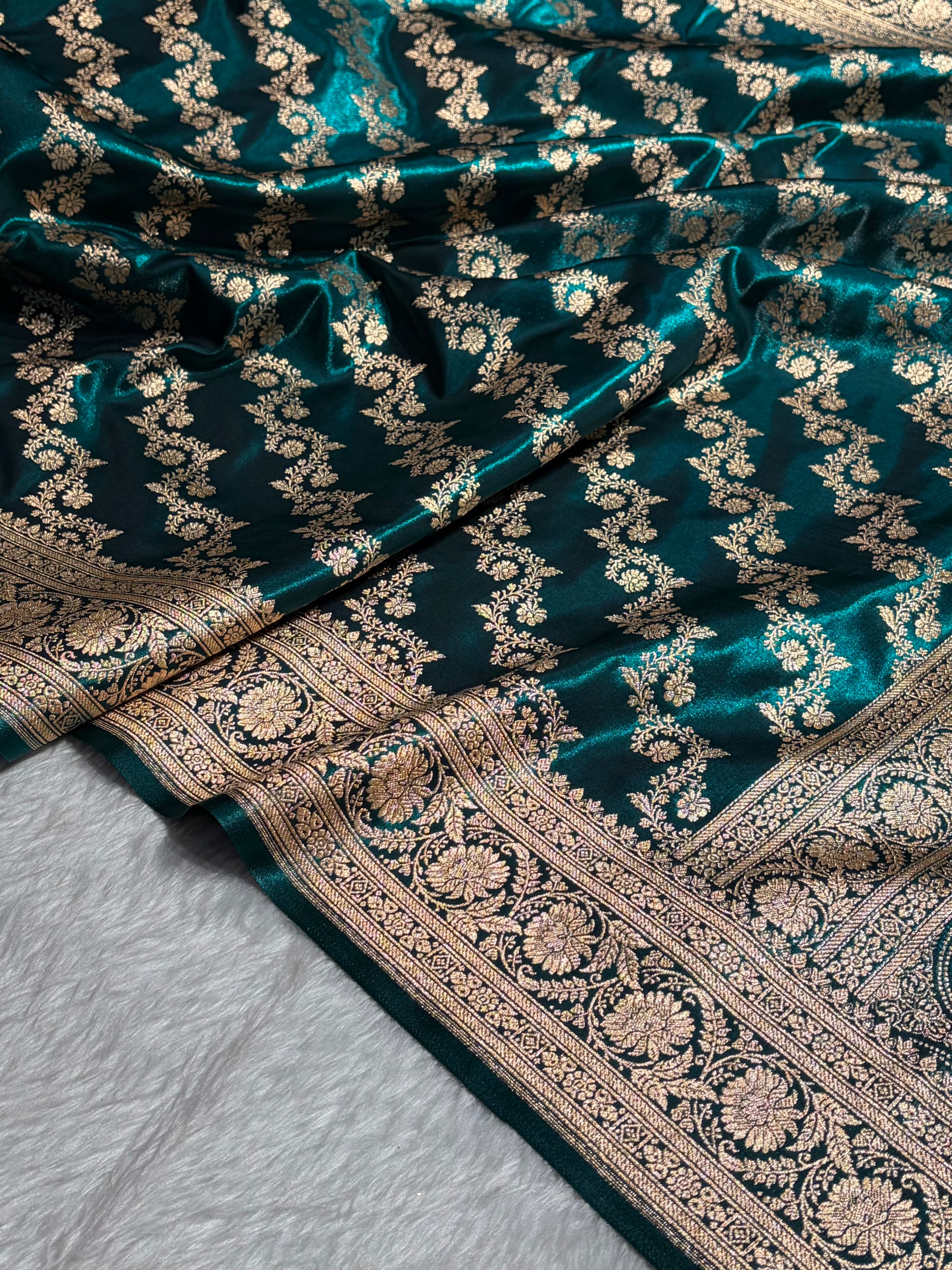 Dark Rama Shades Banarasi Satin Silk Saree SS32