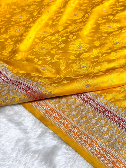 Yellow Shades Minakari Tanchoi Floral Booti Mashru Silk Saree MS59