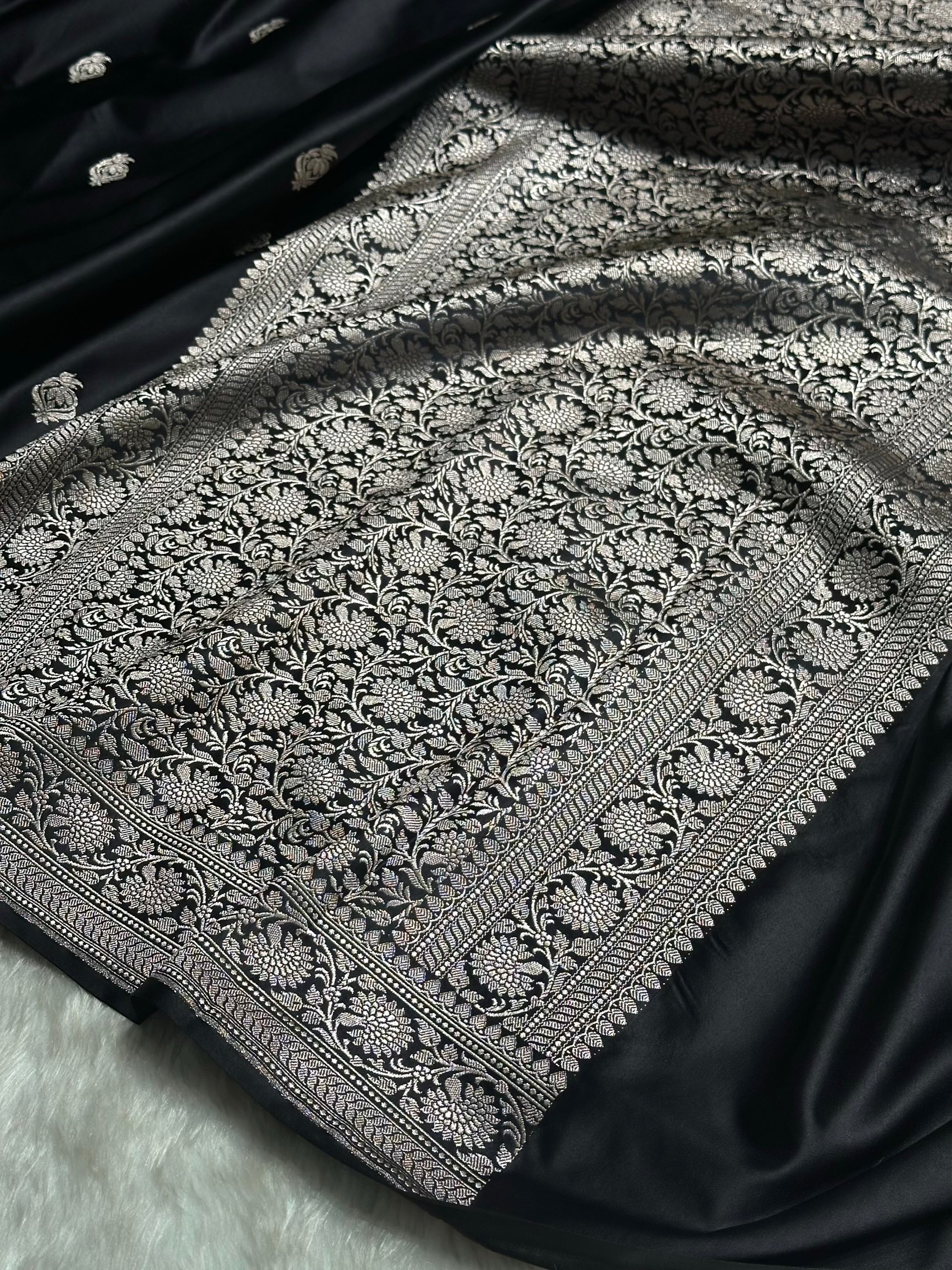 Black Boota Mashru Silk Saree MS25