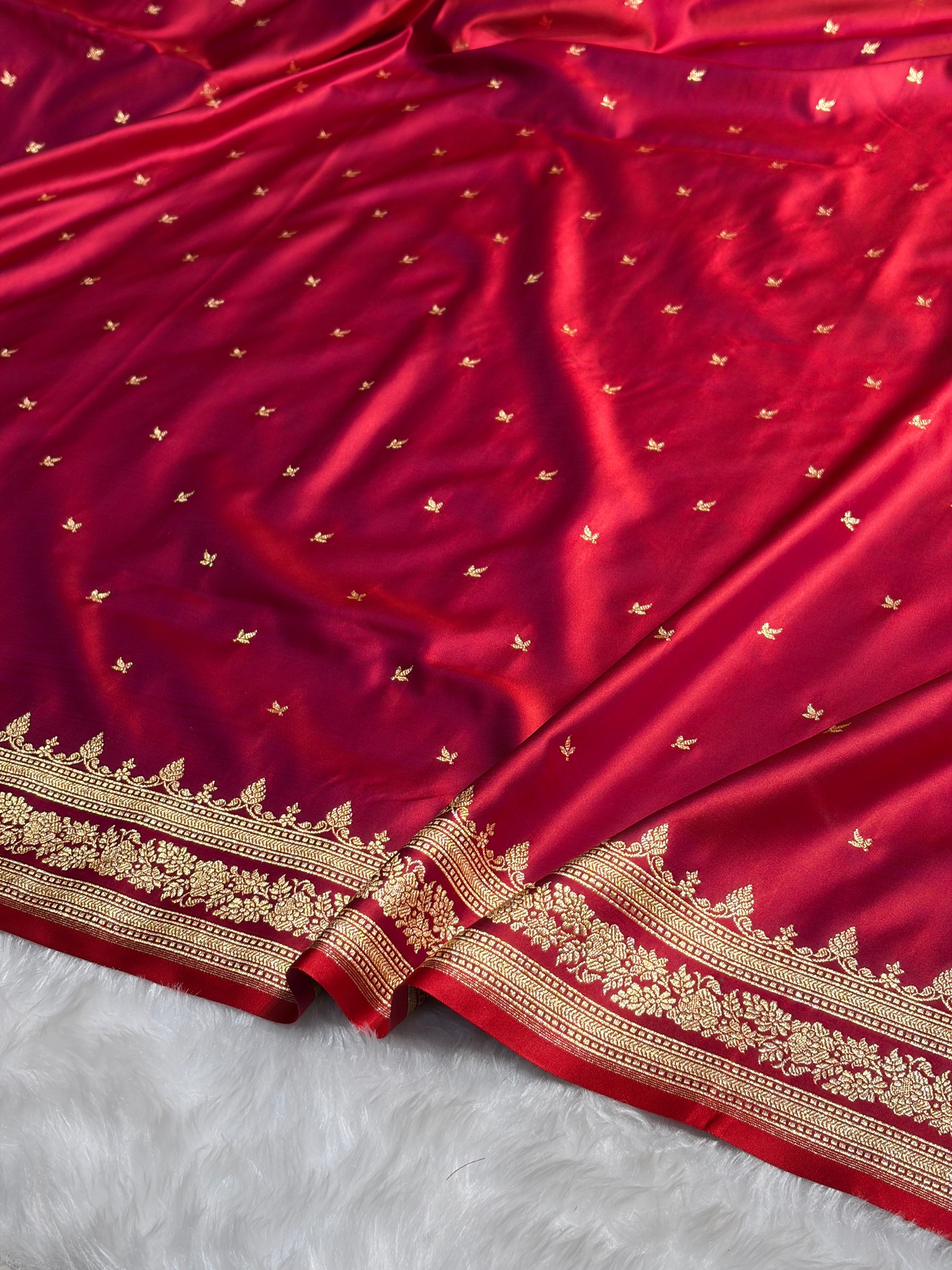 Reddish Magenta Banarasi Booti Katan Silk Saree SKM17