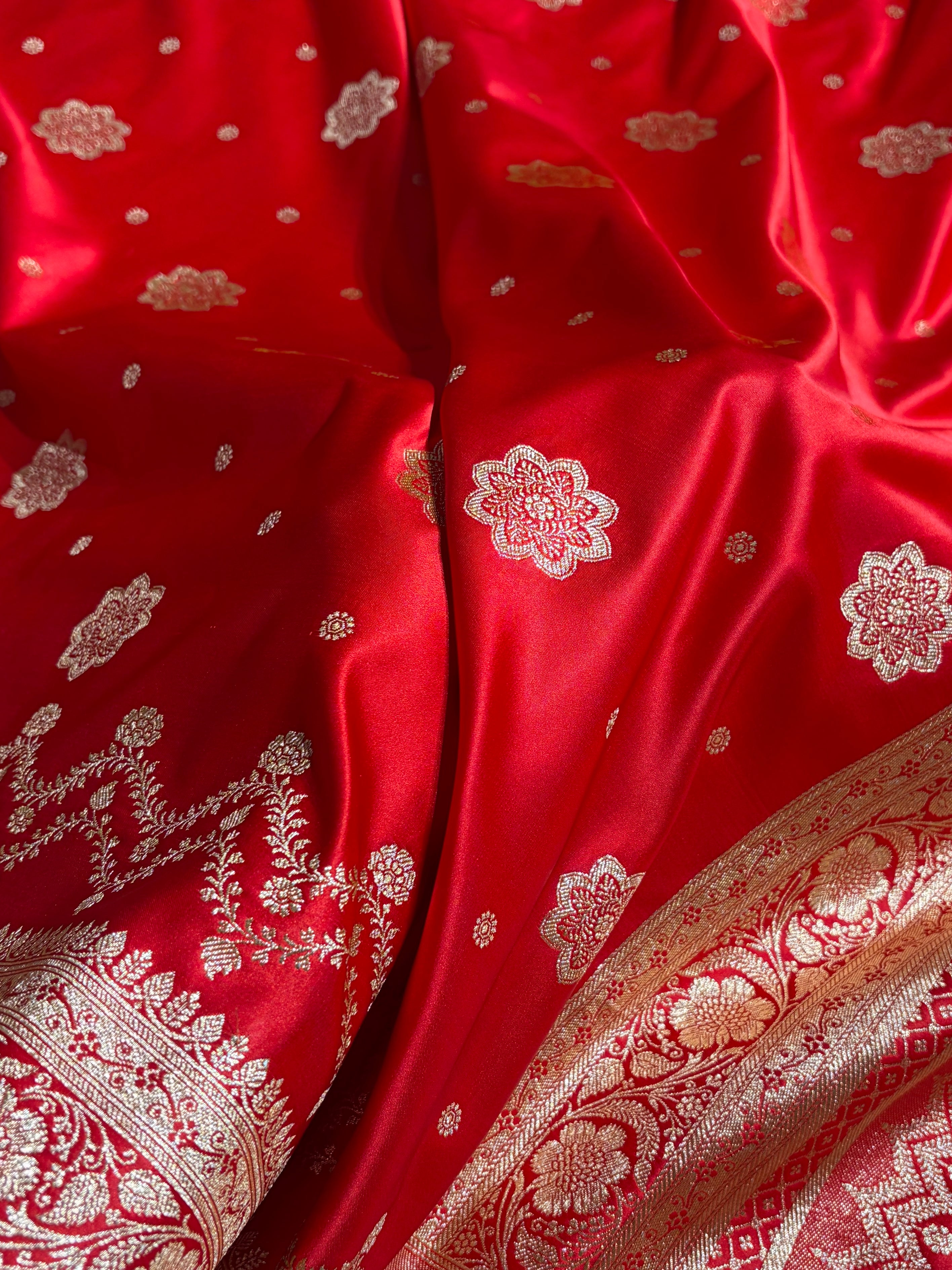 Banarasi Satin Katan Saree Floral Boota Pattern in Red Shades SK146