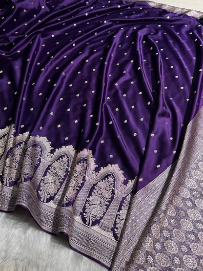Banarasi Skirt Border Pattern in Purple Shades Floral Mashru Silk Saree MCS94