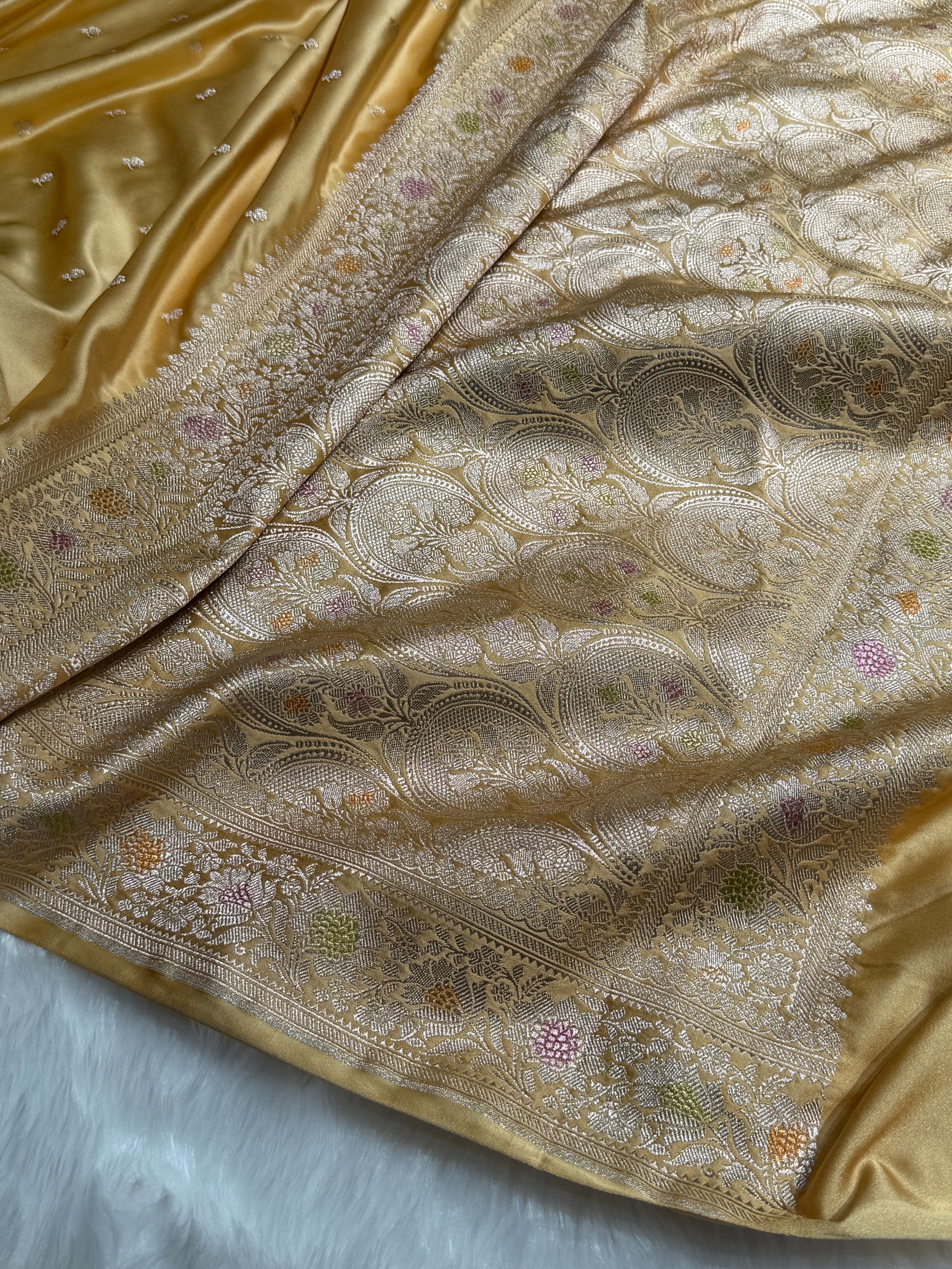 Lemon Shades With Minakari Border Booti Mashru Silk Saree MS77