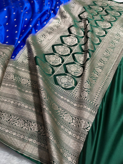 Banarasi Skirt pattern Royal blue and Bottle green Contrast Mashru silk saree MCS112