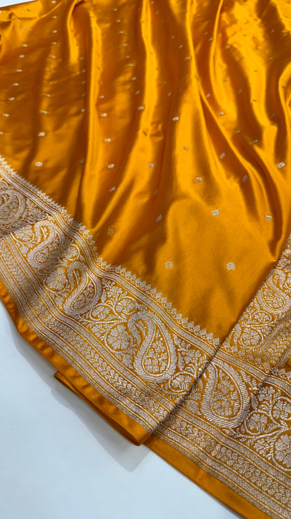 Beautiful Rusty Gold Booti Mashru Silk Saree