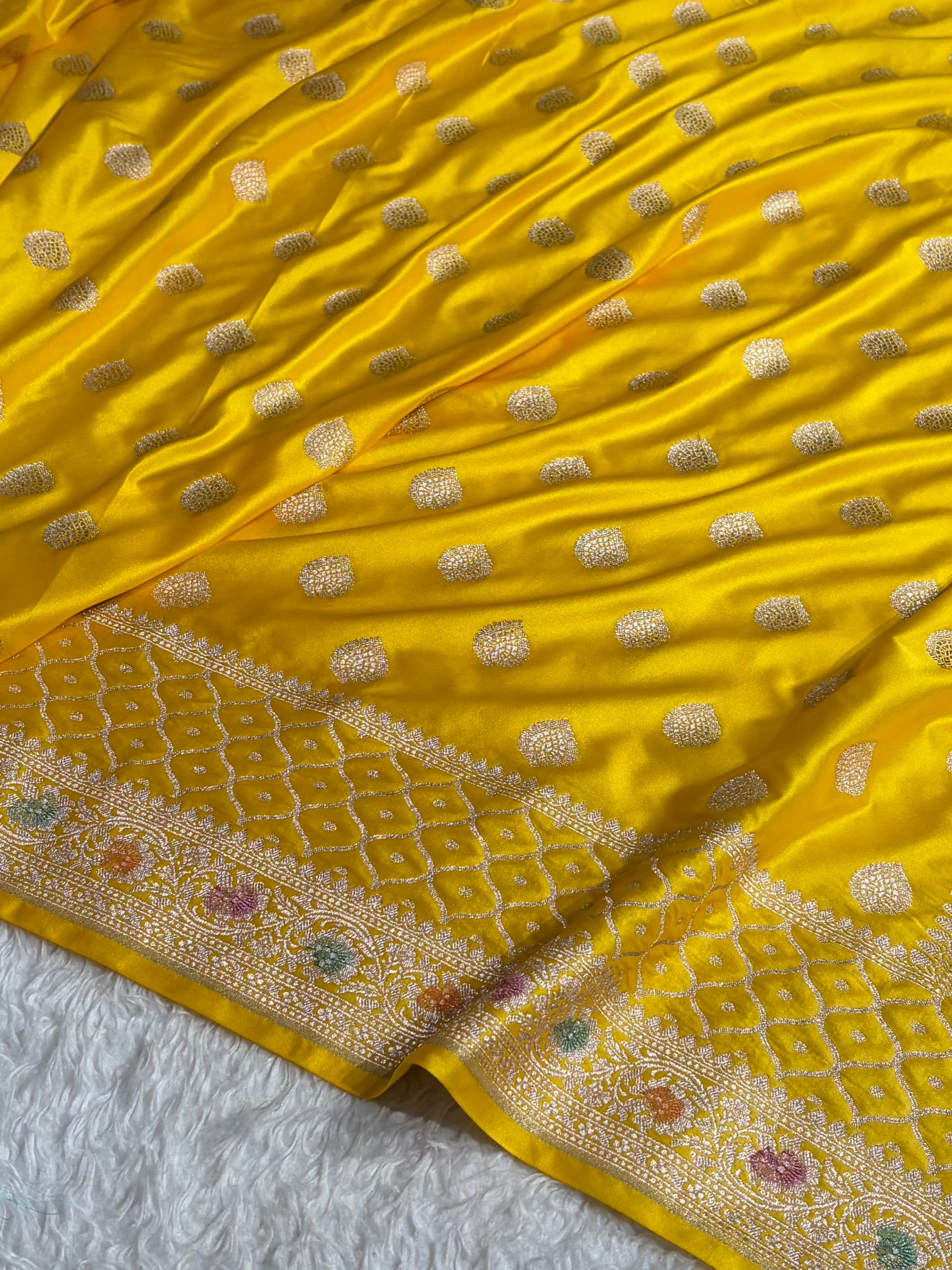 Banarasi Floral Booti Pattern in Yellow With Minakari Shades Floral Mashru Silk Saree MCS103