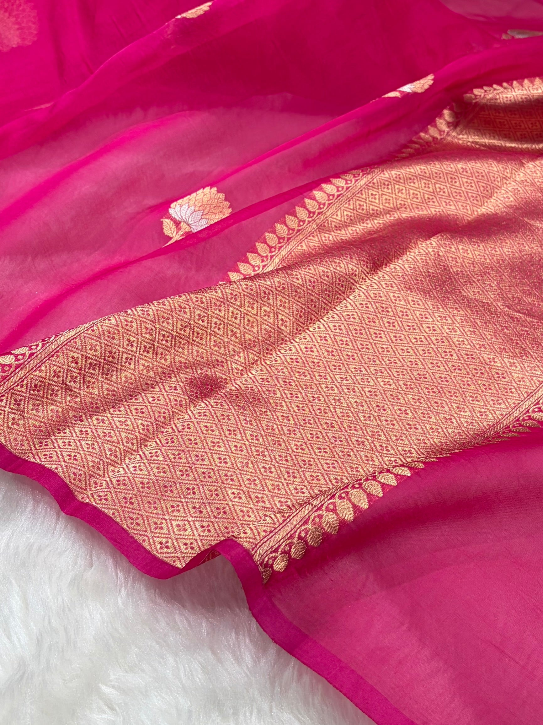 Pure Banarasi Organza Rani Shades With Minakari Floral Banarasi Silk Saree PO-23