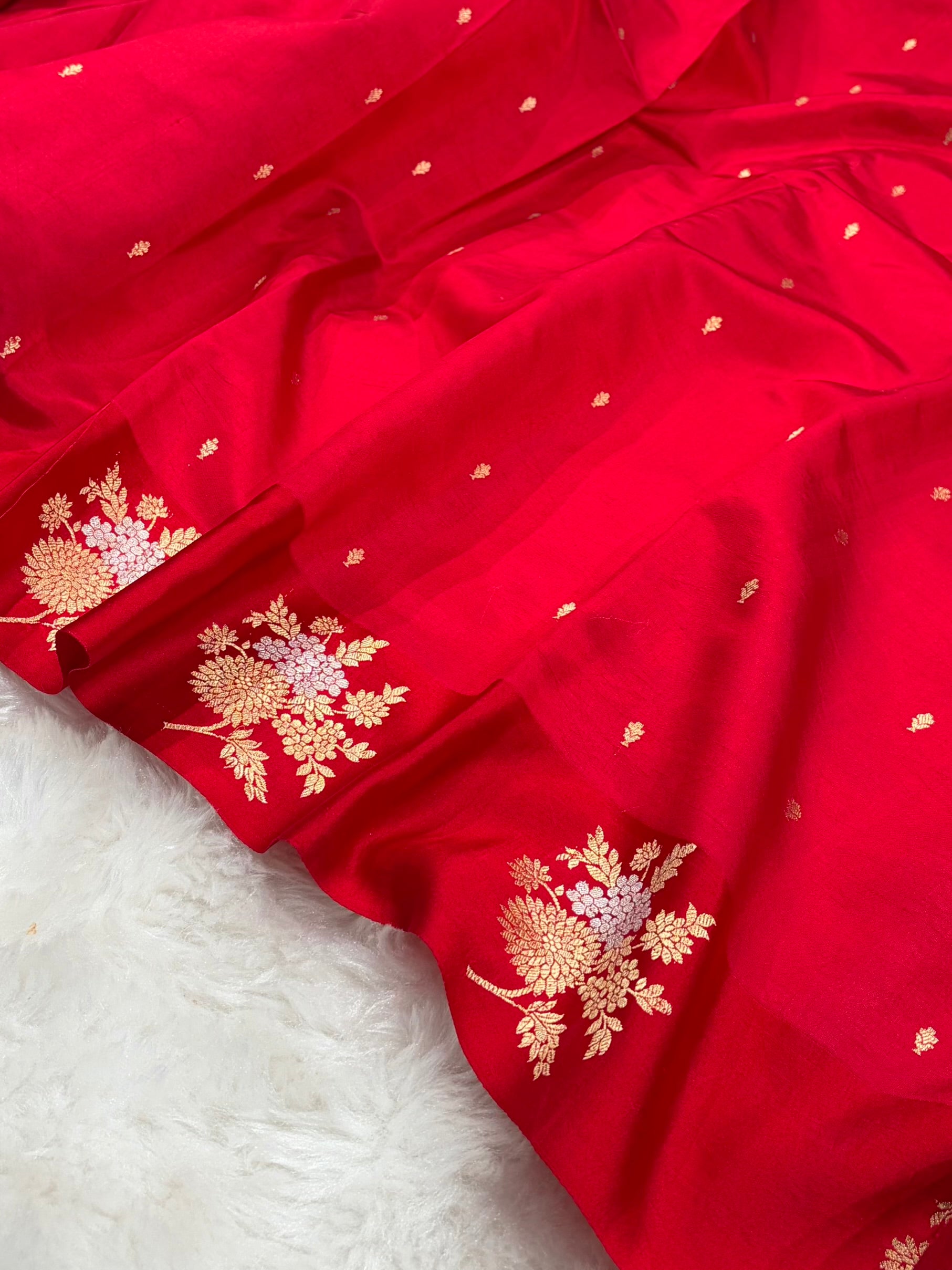 Banarasi Red Shades Meena Boota Handwoven Pure Paper Silk RM-72