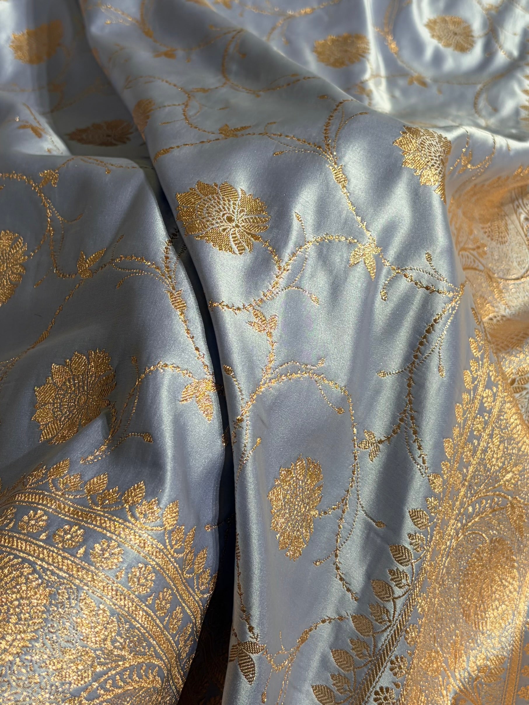 Powder Lavender Banarasi Jaal Satin Katan Silk Saree SK06