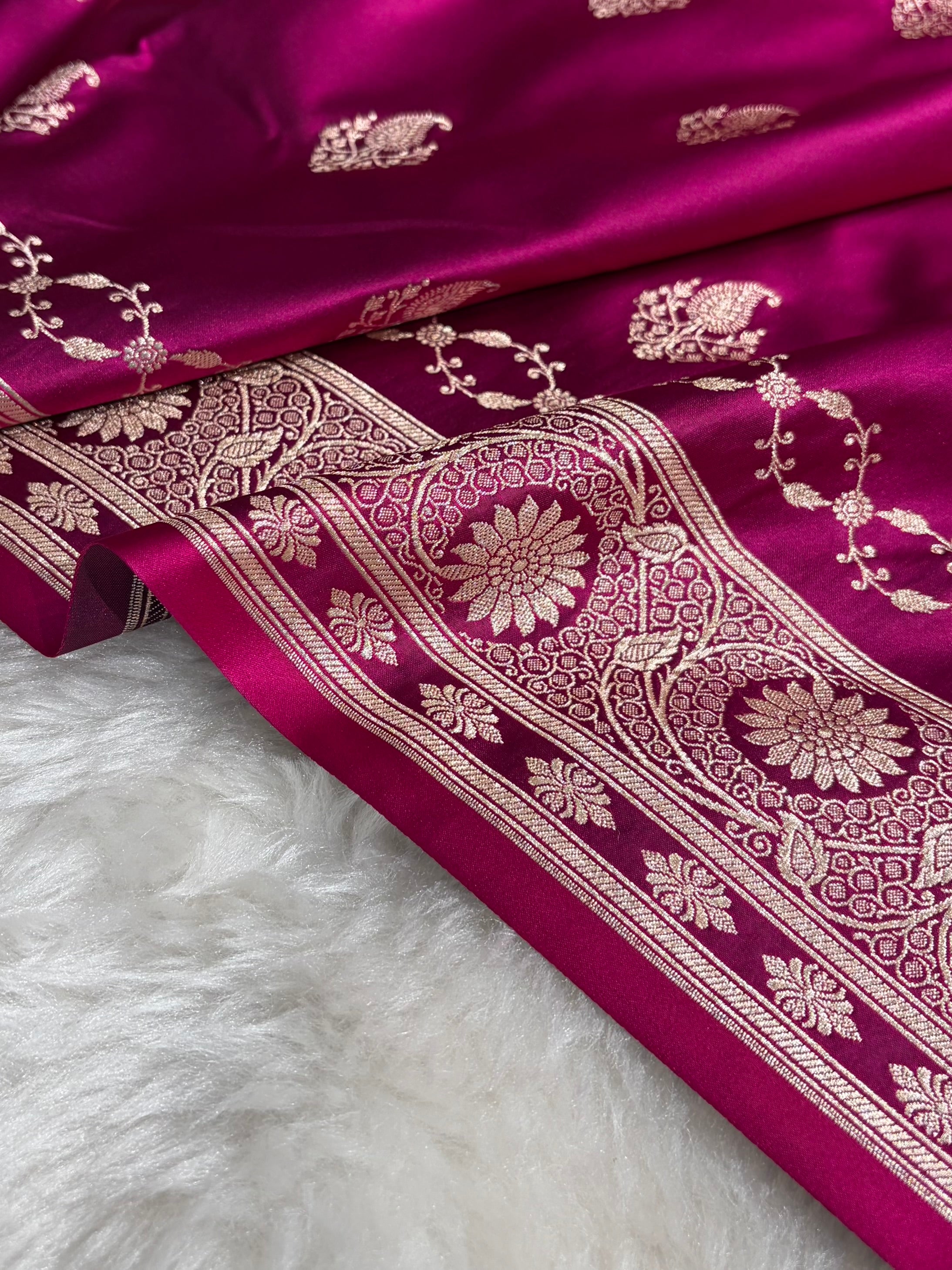 Wine Shades Banarasi Boota Pattern Floral Mashru Silk Saree MSM-114