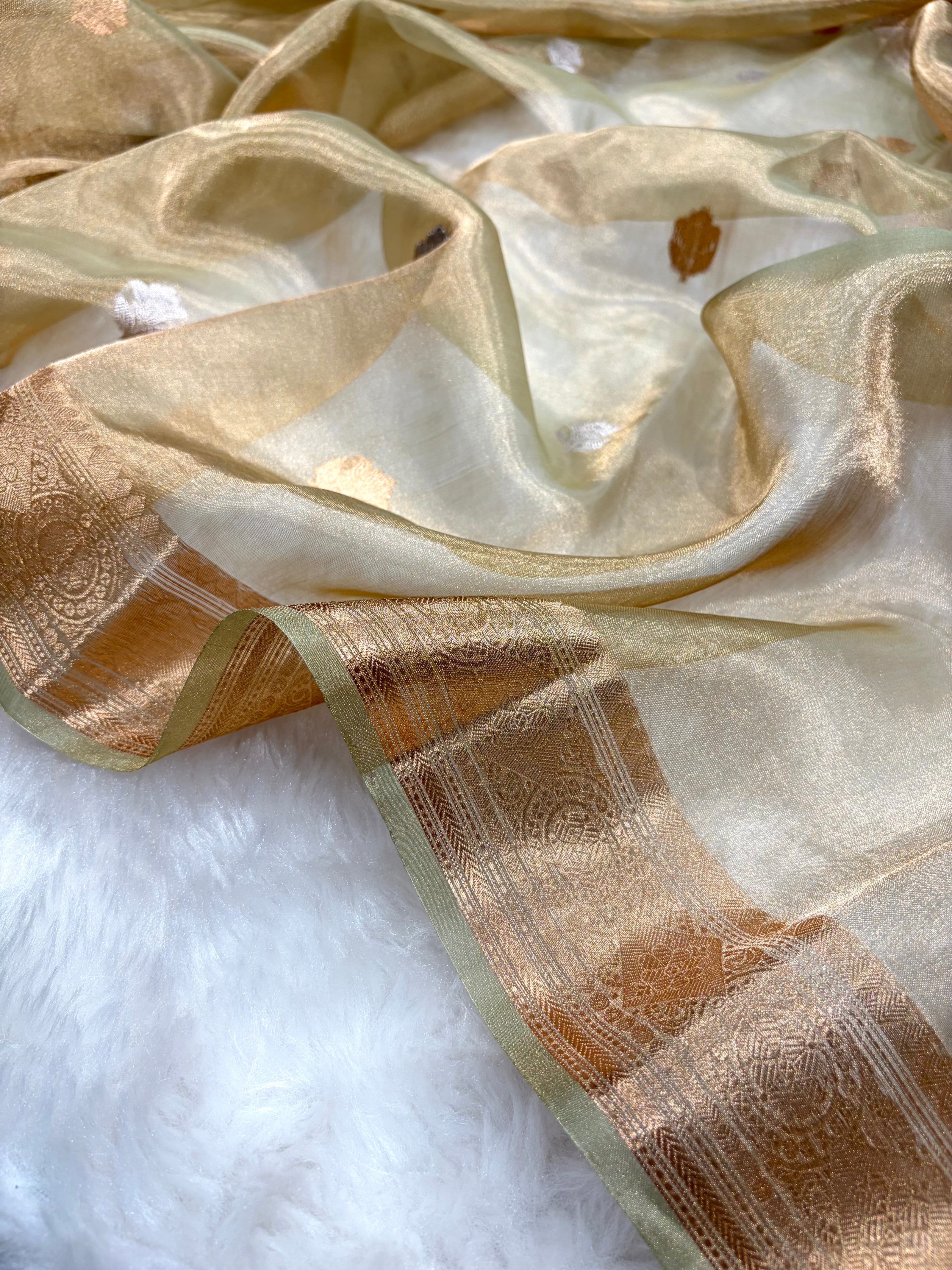 Tusser Bananasi Floral Shades Pure Tissue Silk Saree PT-37