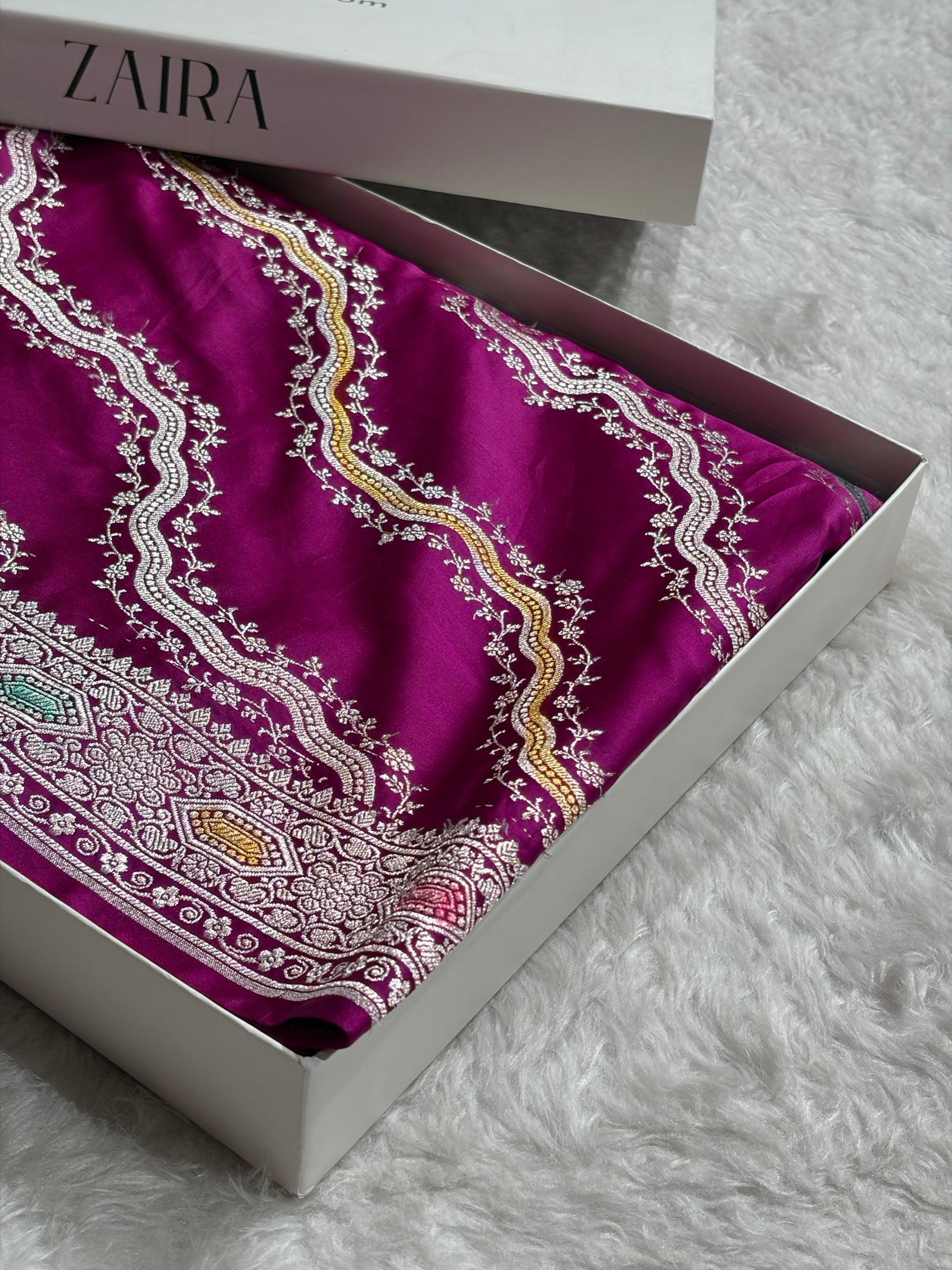 Banarasi Minakari Cross Pattern in Wine Shades Floral Mashru Silk Saree MCS93